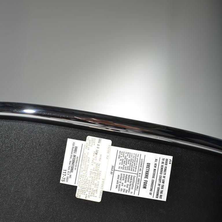 Charles Pollock Executive Desk Chairs for Knoll For Sale 1