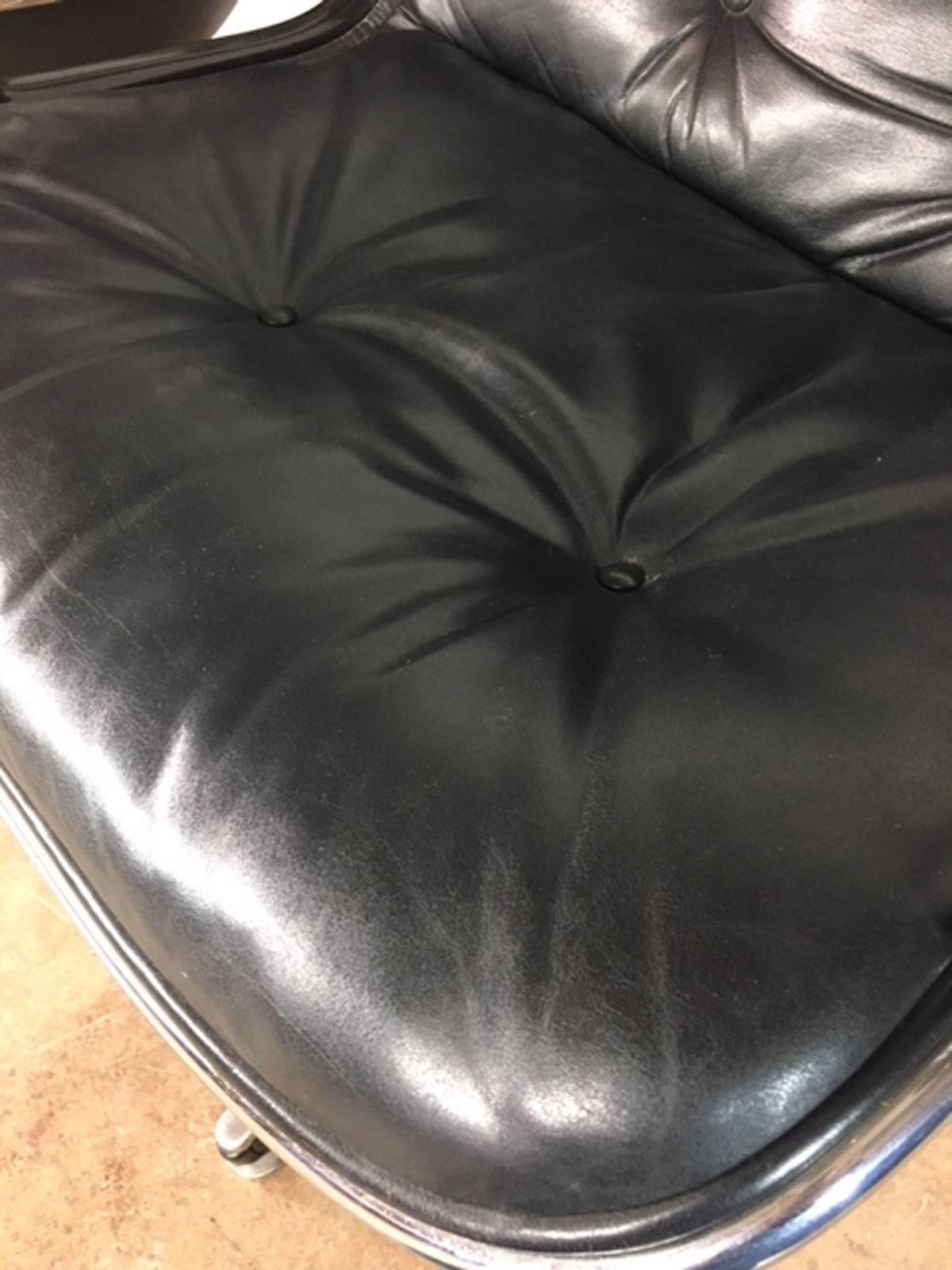 Charles Pollock Executive Leather Chairs For Sale 1