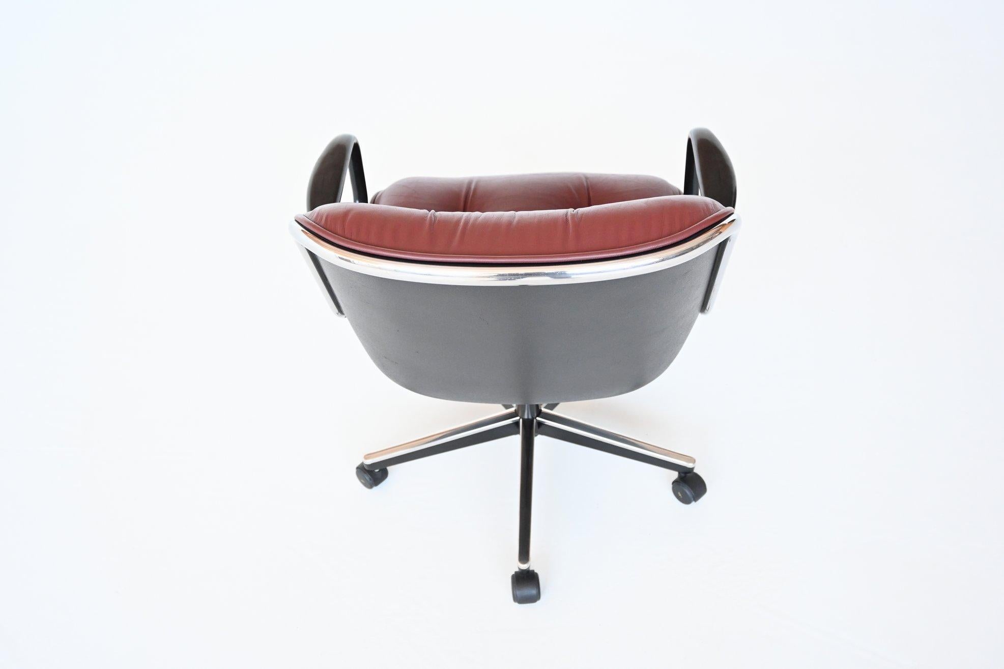 Charles Pollock Executive Office Chair Knoll International, USA, 1963 5