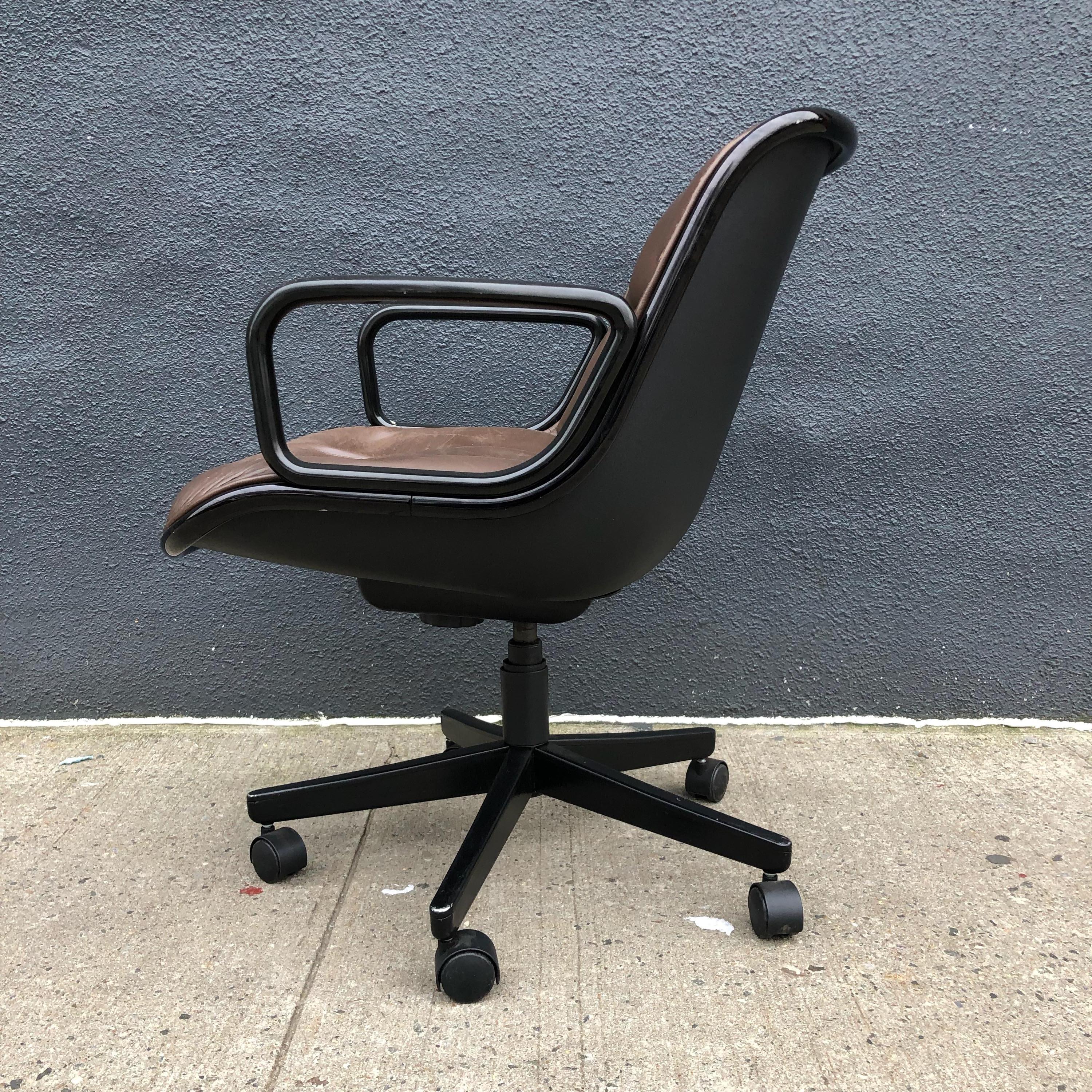 Mid-Century Modern Charles Pollock for Knoll Executive Office Chairs Brown Leather, Midcentury