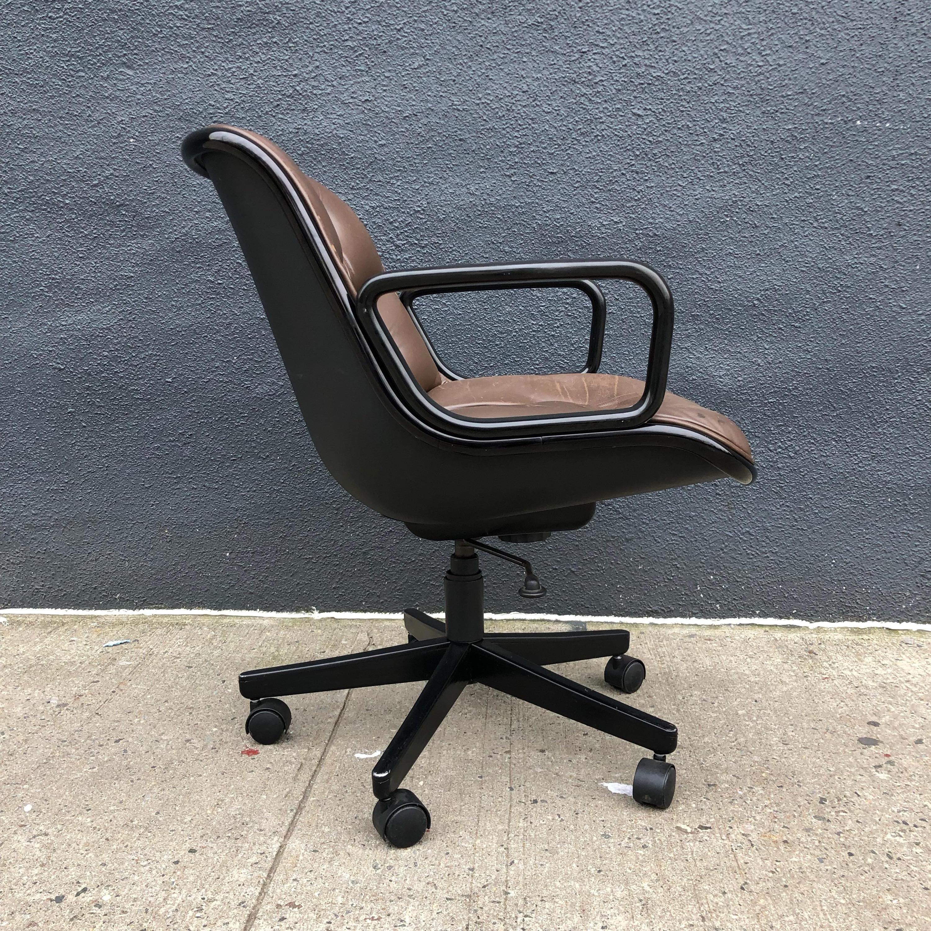 American Charles Pollock for Knoll Executive Office Chairs Brown Leather, Midcentury