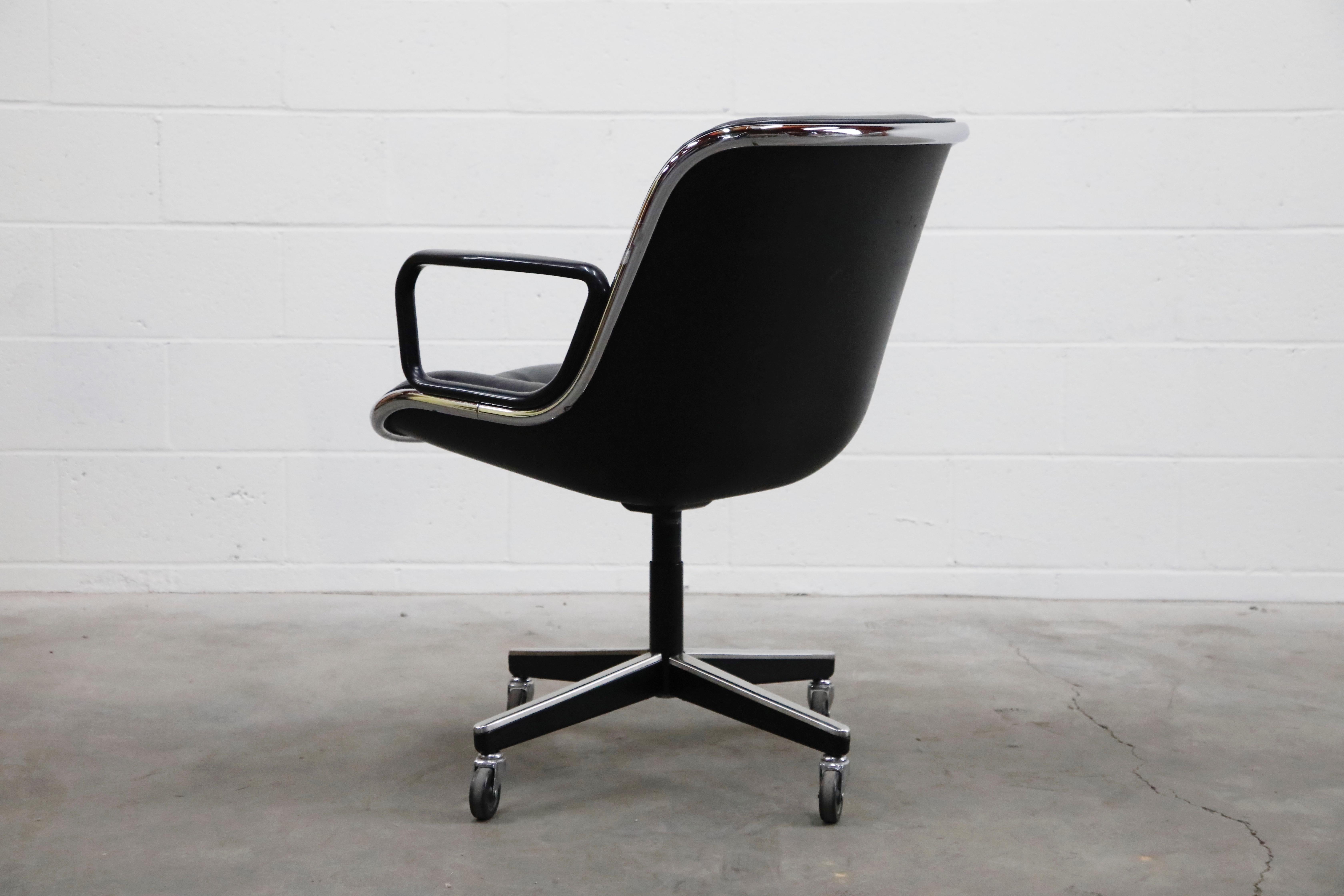 Charles Pollock for Knoll International Executive Desk Chair, Signed 1985 In Excellent Condition In Los Angeles, CA