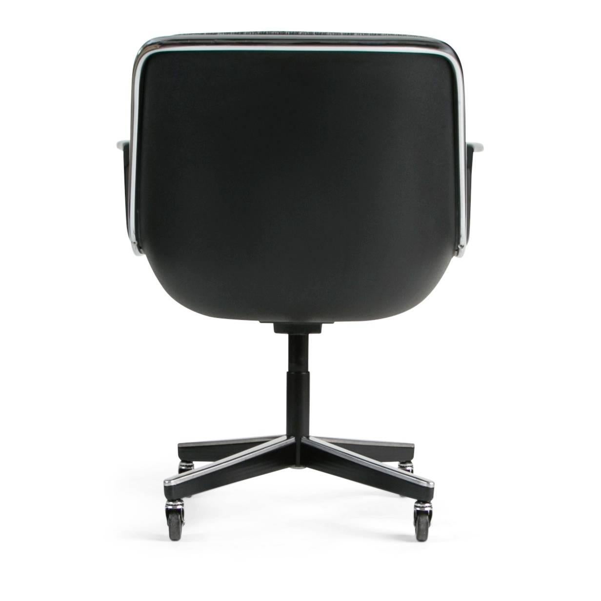 Charles Pollock for Knoll International Executive Desk Chair, circa 1980 In Excellent Condition In Los Angeles, CA