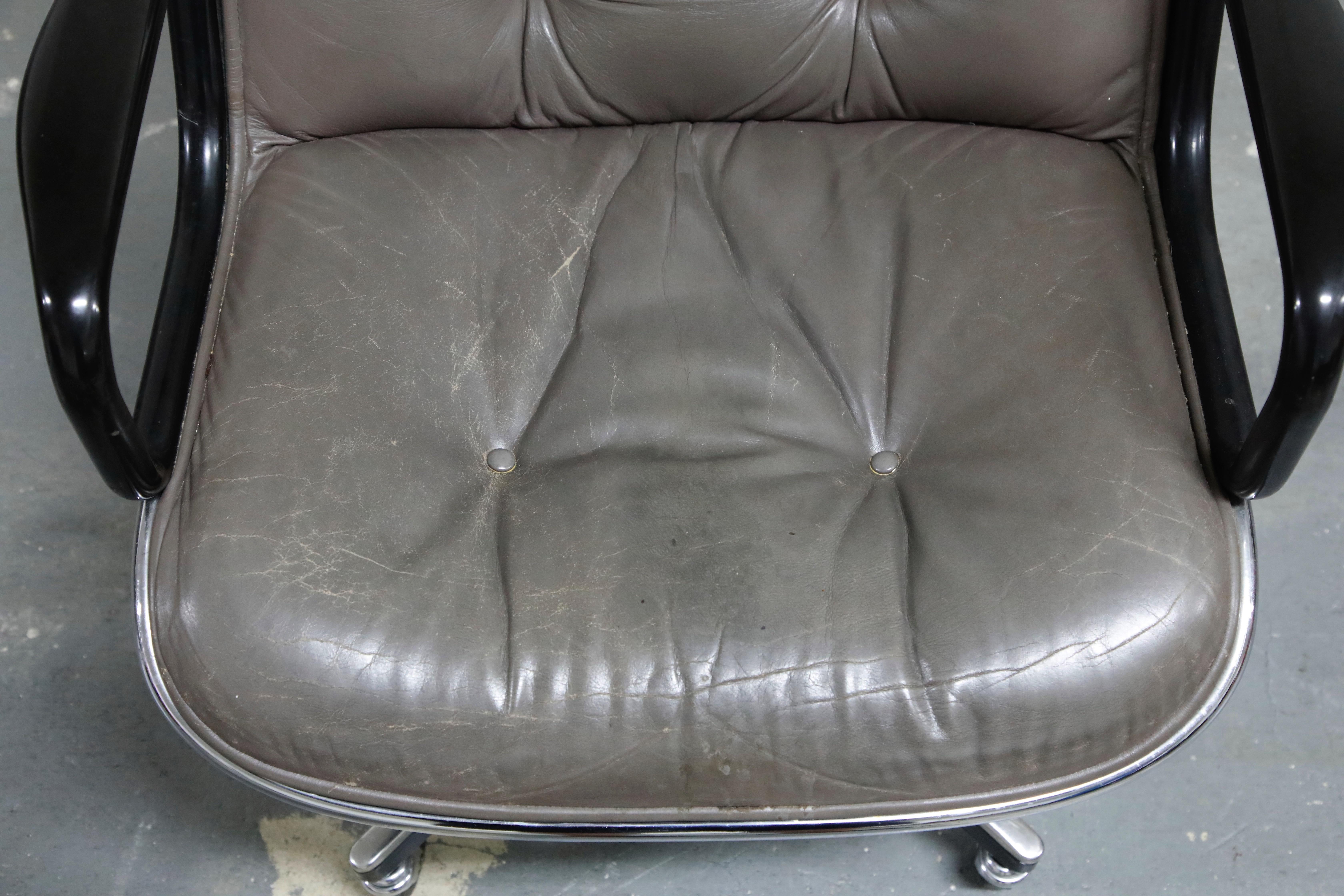 Charles Pollock for Knoll International Leather Executive Desk Chair, Signed 3