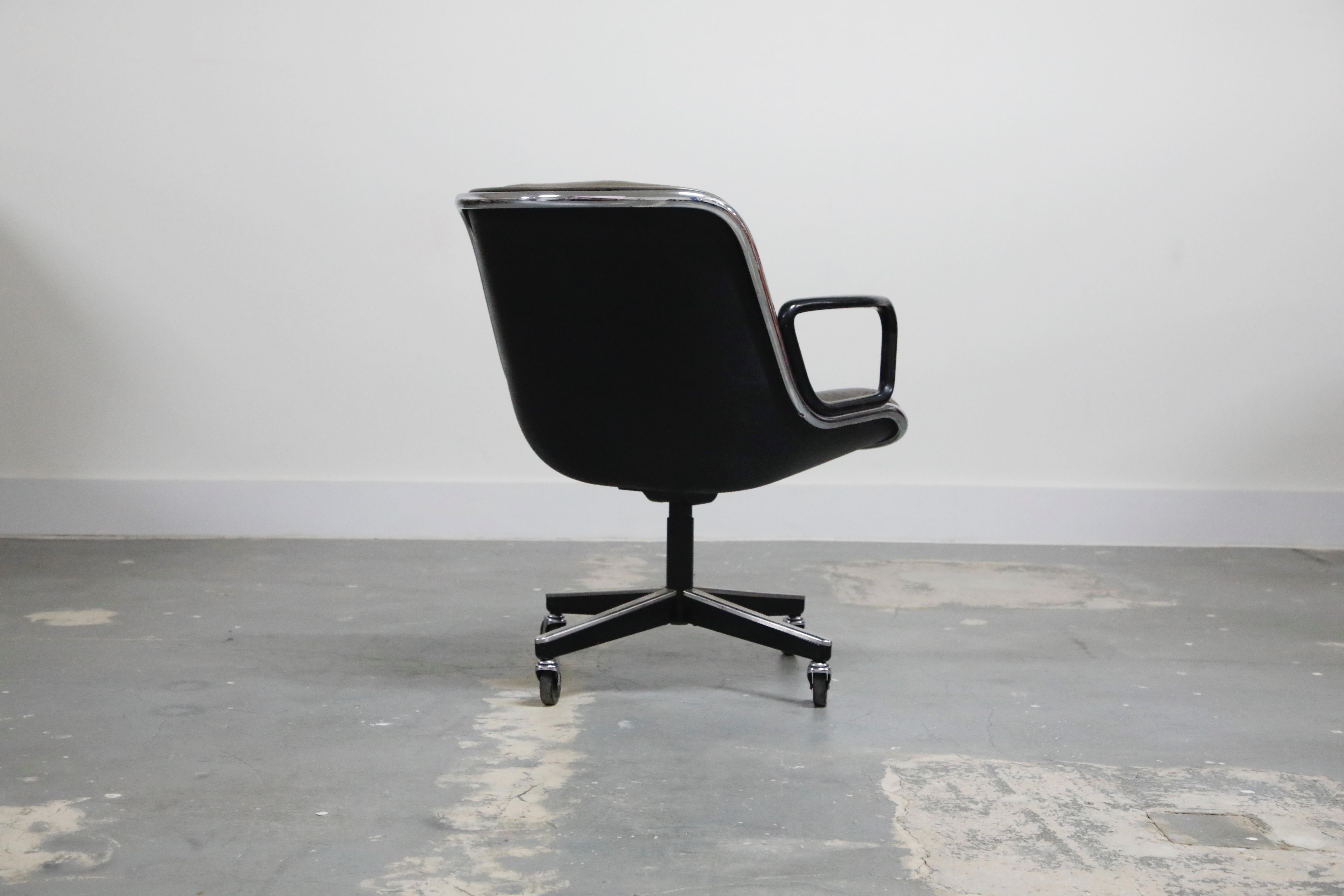 Late 20th Century Charles Pollock for Knoll International Leather Executive Desk Chair, Signed