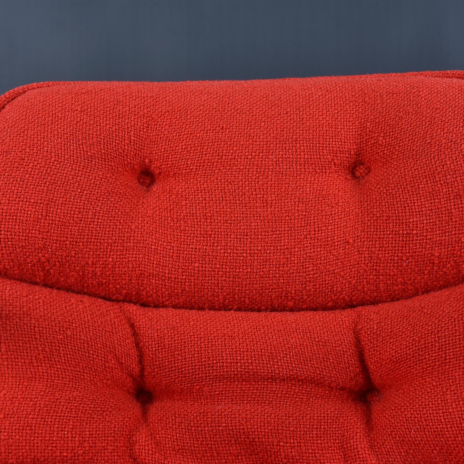 Charles Pollock für Knoll: Chefsessel aus rotem Tweed mit hohem Tension-Knopf 3