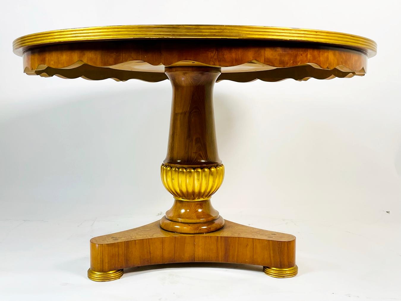 Table de salle à manger en bois doré Charles Pollock pour William Switzer Bon état - En vente à Los Angeles, CA
