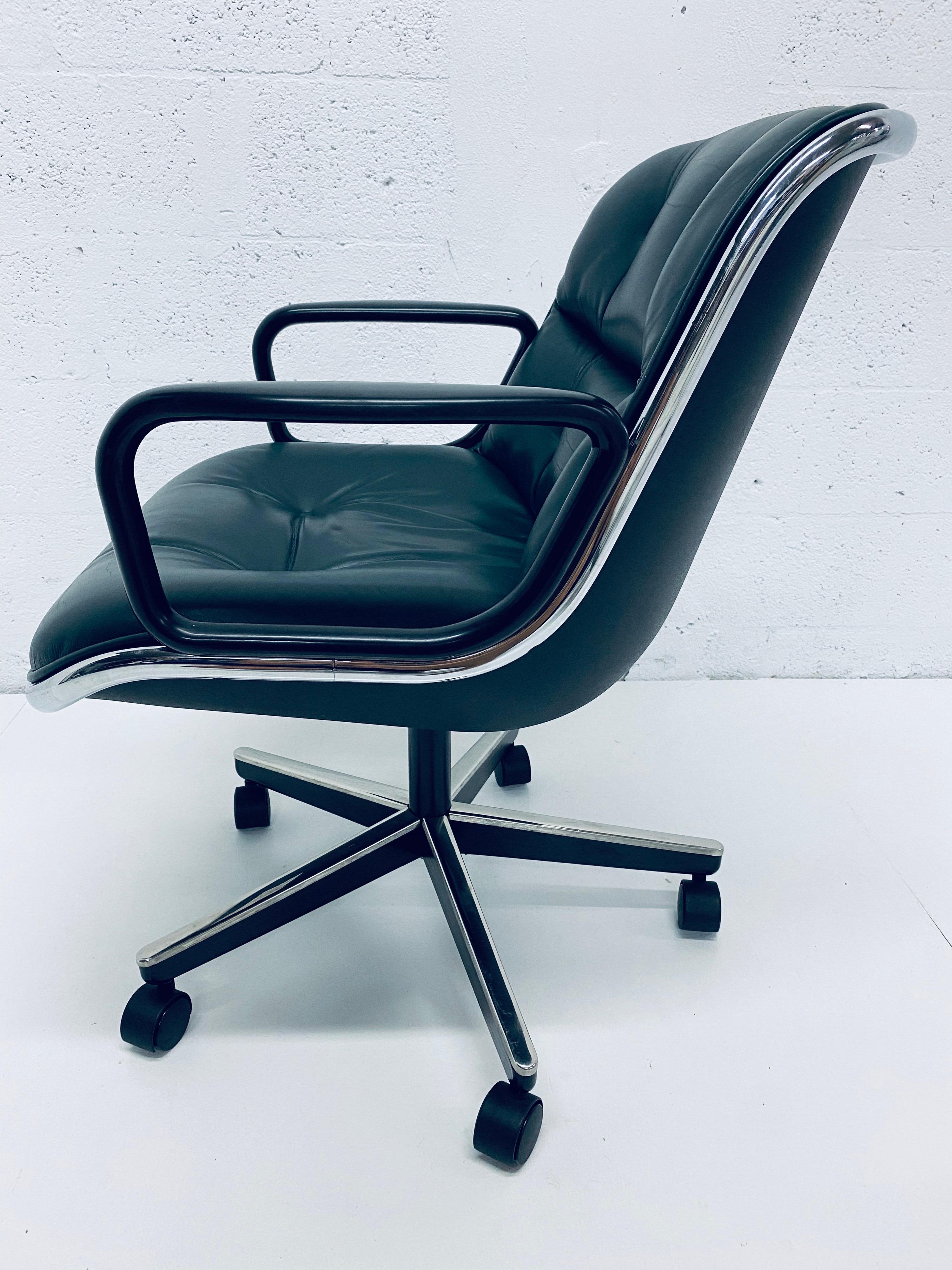 Charles Pollock Hunter Green Leather Desk Chair for Knoll In Good Condition In Miami, FL