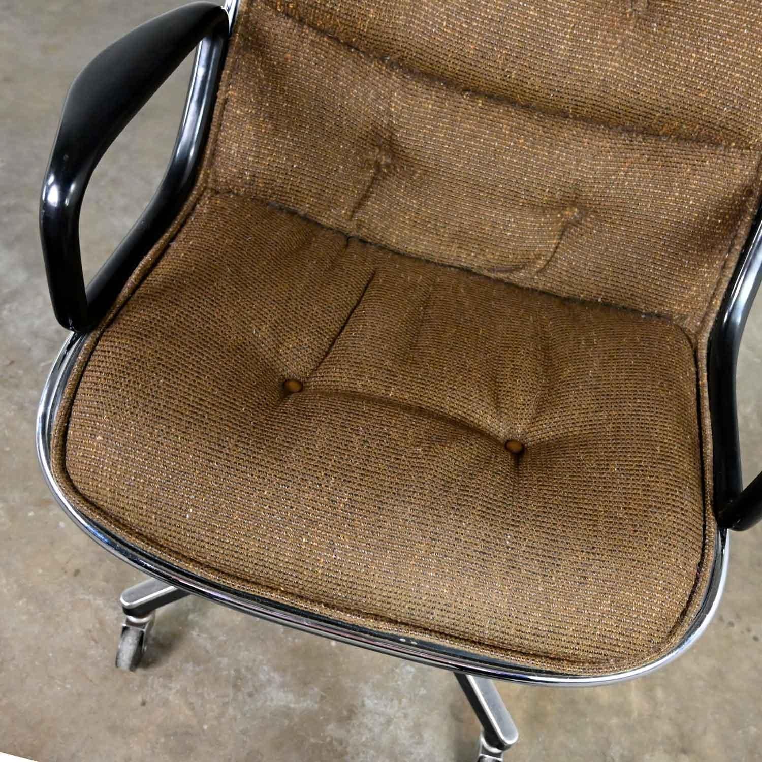 Charles Pollock Knoll Executive Armchair Brown Tweed 4 Prong Base with Casters 2