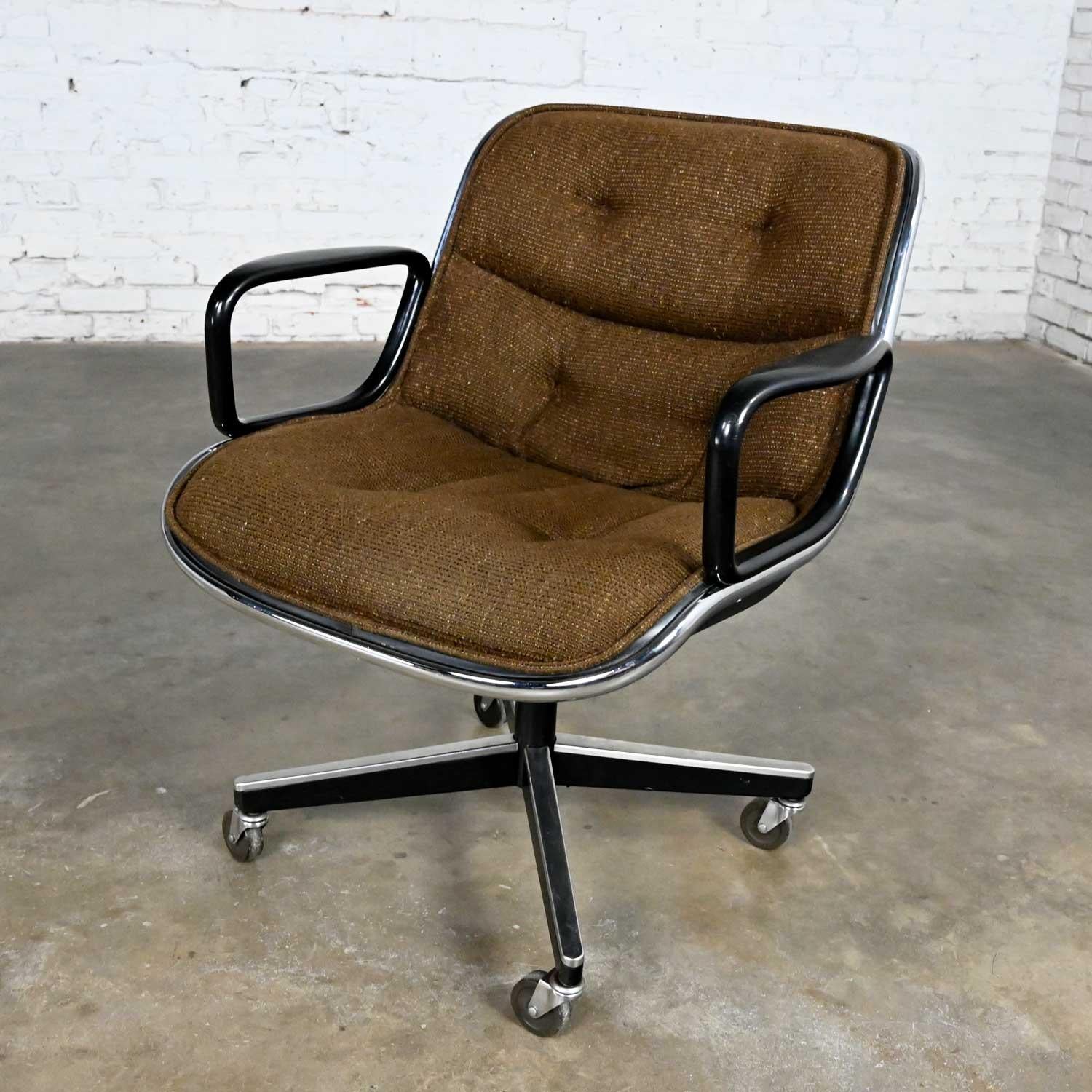 20th Century Charles Pollock Knoll Executive Armchair Brown Tweed 4 Prong Base with Casters