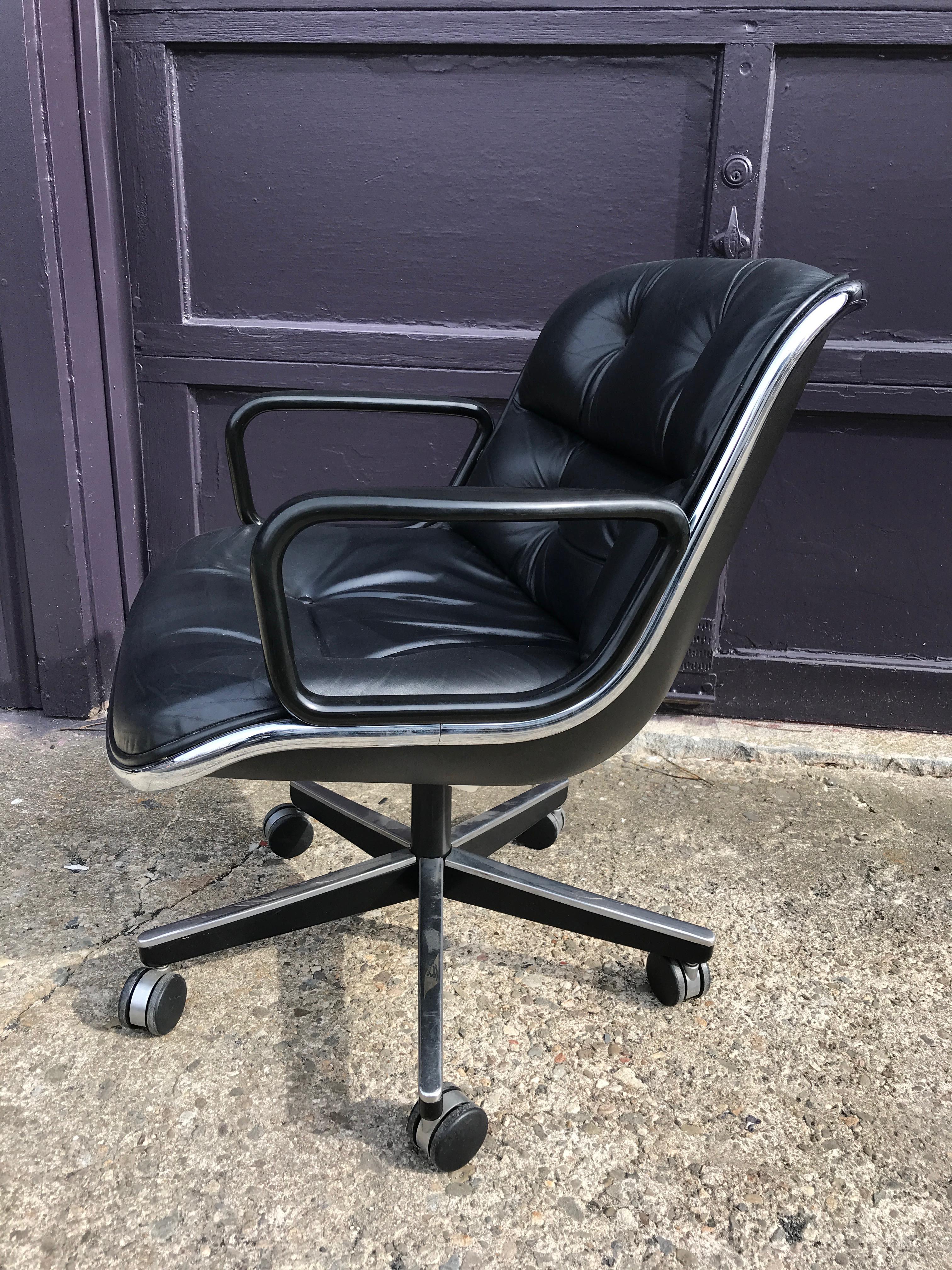 Charles Pollock Leather Desk Chair for Knoll In Good Condition In Brooklyn, NY