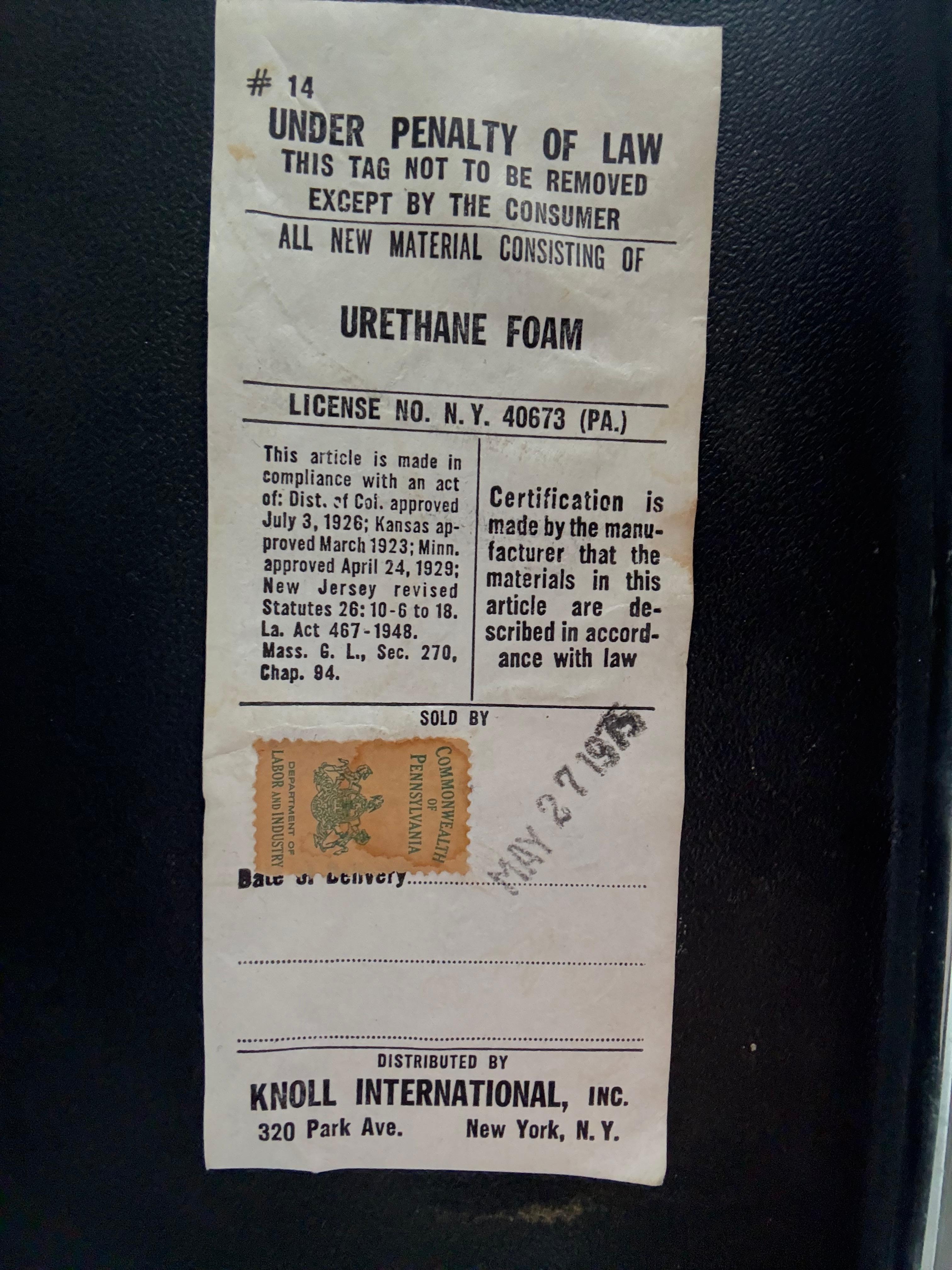 Silla de oficina ejecutiva de piel Charles Pollock para Knoll en venta 3