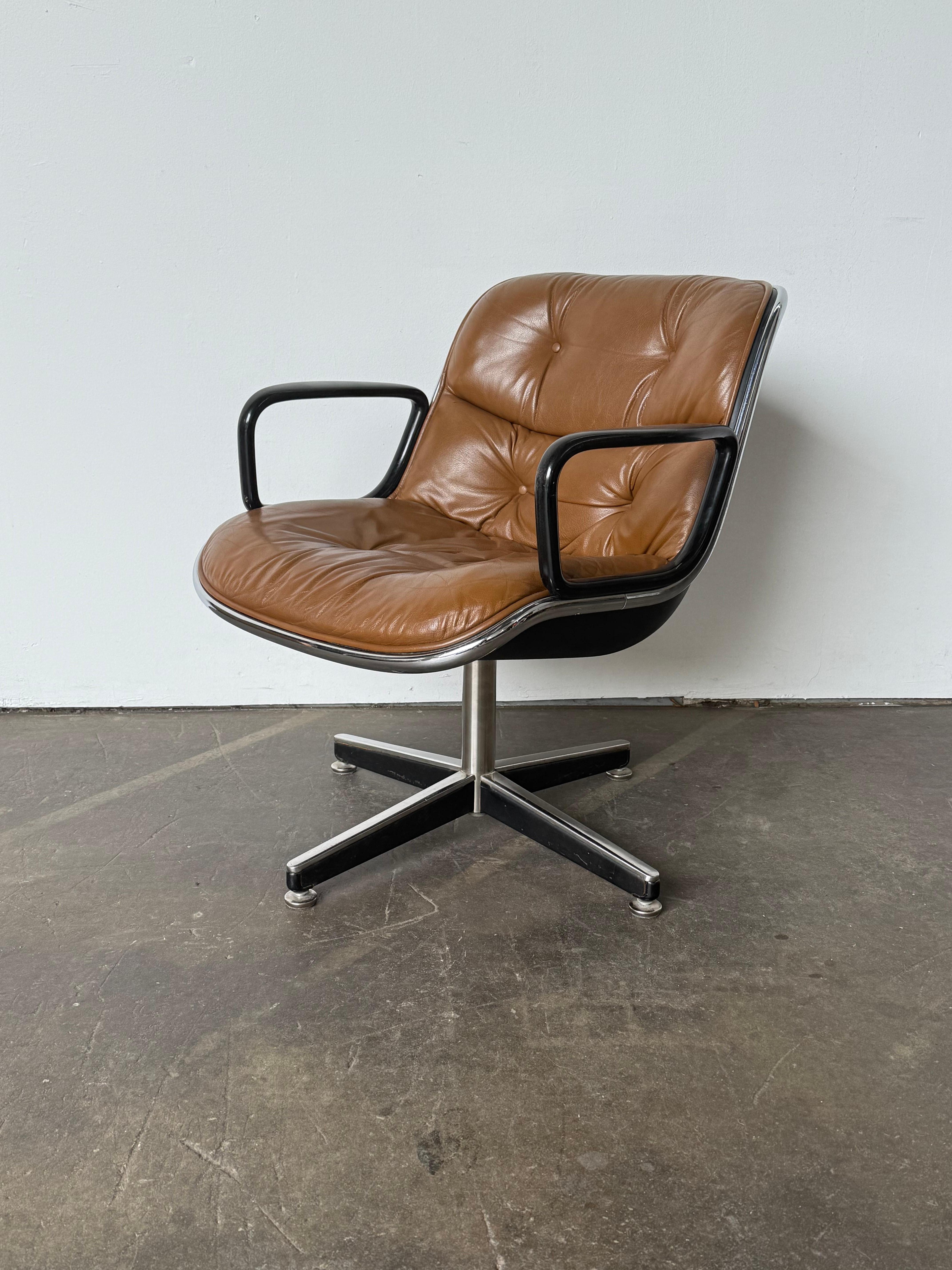 Silla de oficina ejecutiva de piel Charles Pollock para Knoll Moderno de mediados de siglo en venta