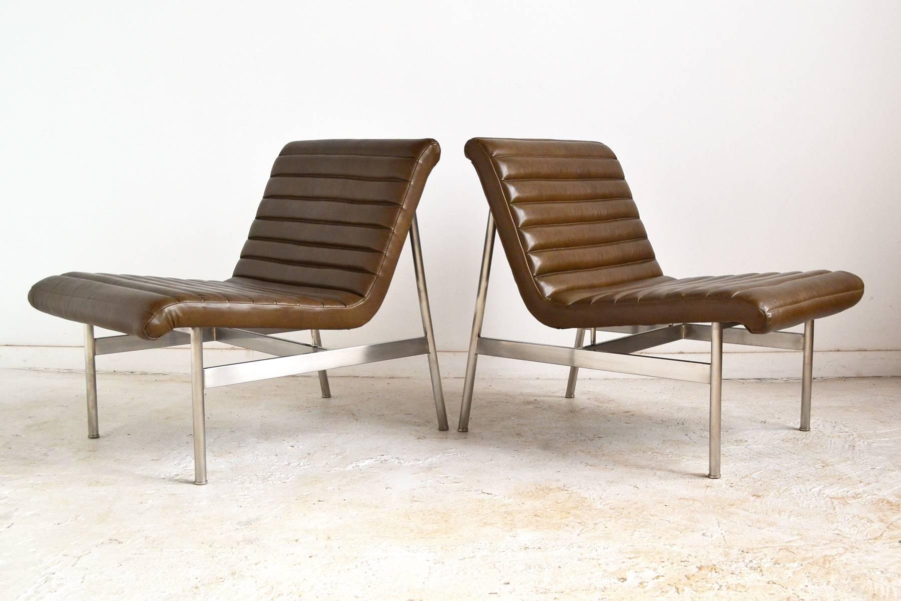 Charles Pollock Pair of cp1 Lounge Chairs by Bernhardt In Good Condition In Highland, IN