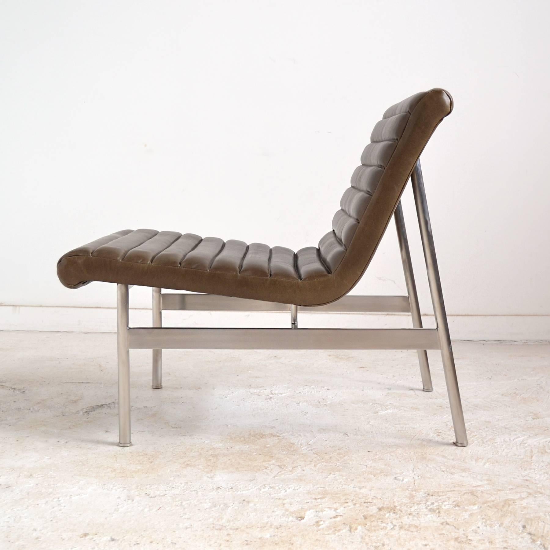 Contemporary Charles Pollock Pair of cp1 Lounge Chairs by Bernhardt