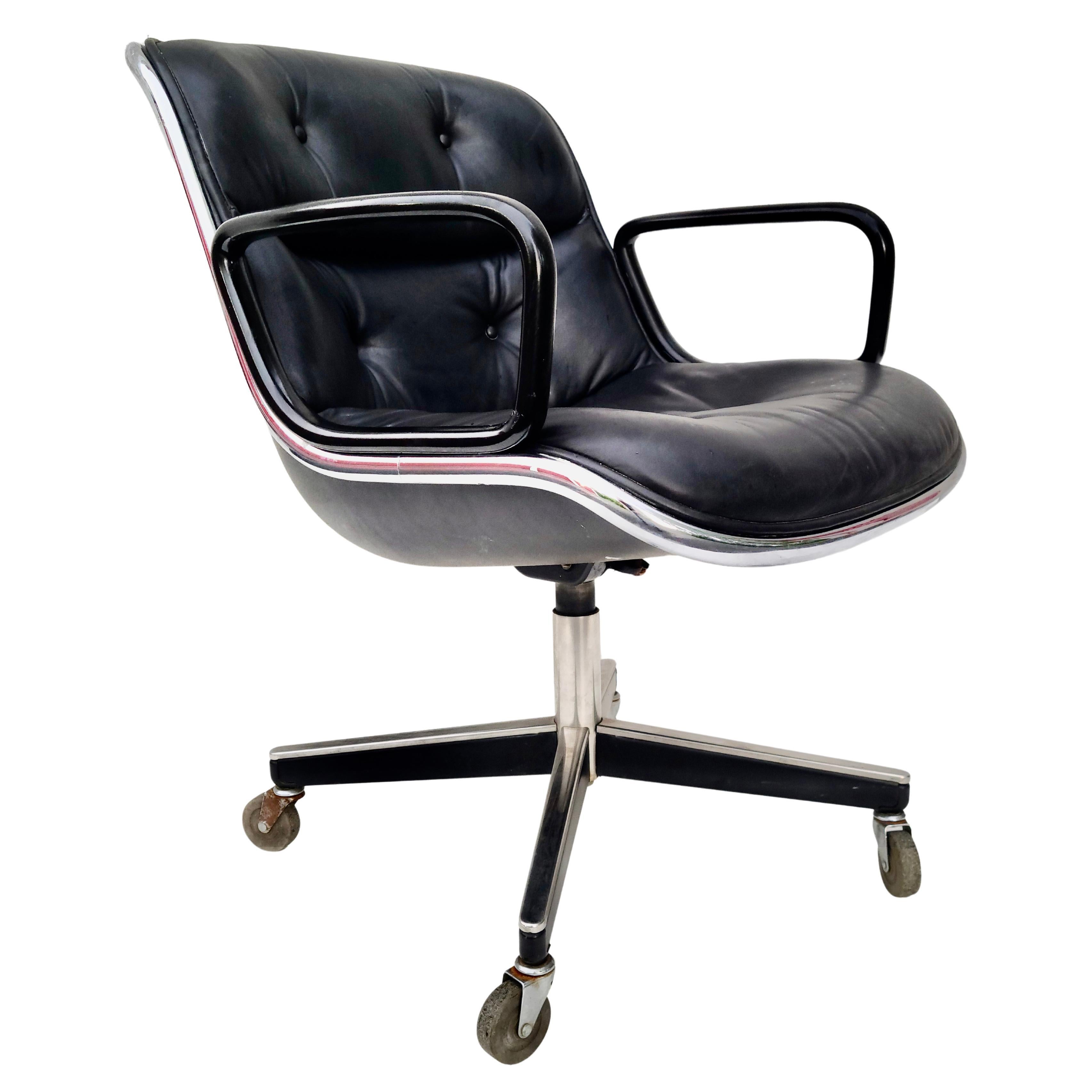 Please feel free to reach out for accurate shipping to your location.

Charles Pollock Rolling Task Chair made by Knoll International.
Black Leather Seating Surface is soft and supple.
Cushion is flexible and holds its form.
Some scratches at back