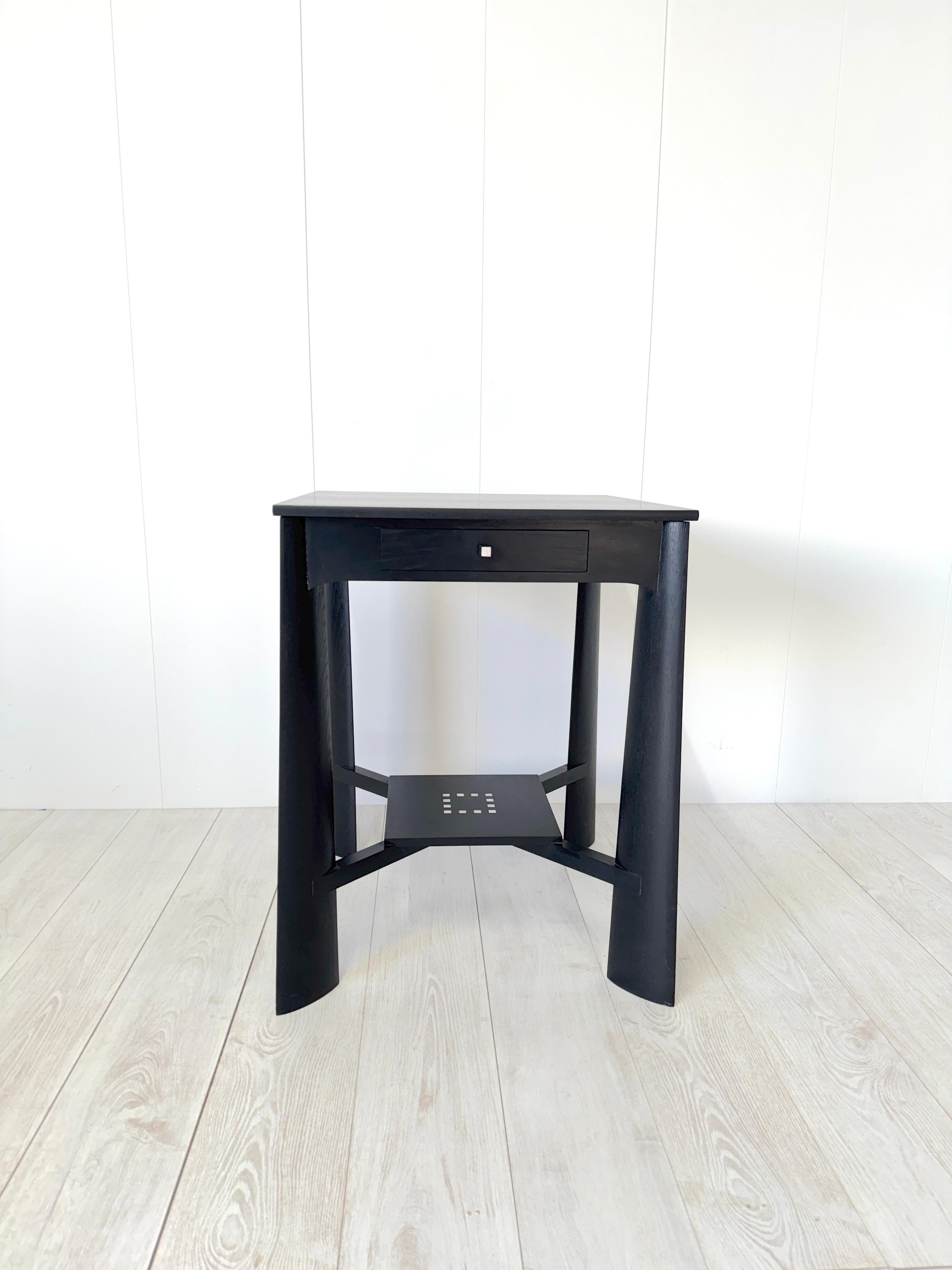 Italian Charles R. Mackintosh, Tavolo mod. Hill House, prod. Cassina 1989