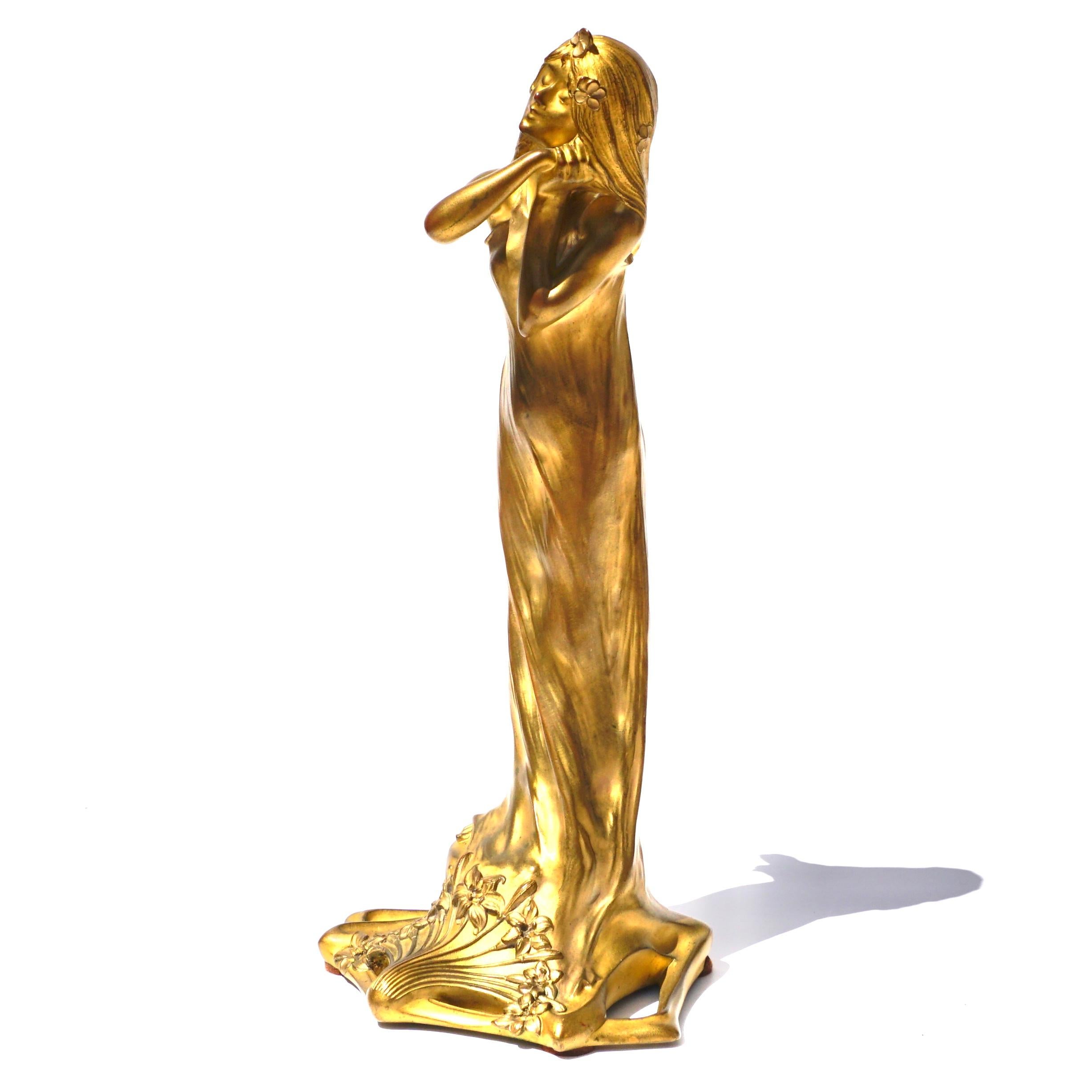 Français Charles Raphaël Peyre Art Nouveau Vierge en bronze doré en vente