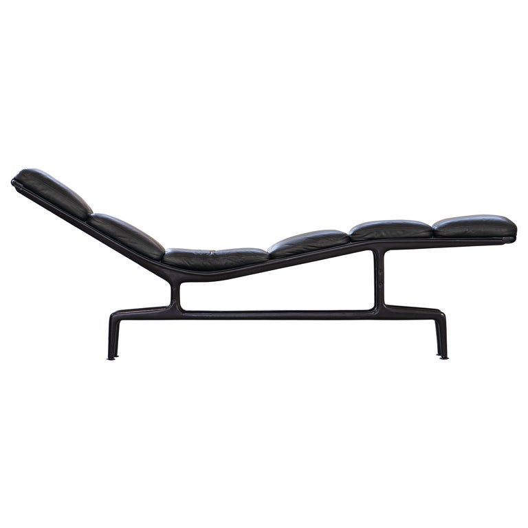 Charles and Ray Eames, 1968, Soft Pad Chaise ES 106 by Herman Miller Lounge  Chair at 1stDibs | eames daybed, eames chaise, charles es