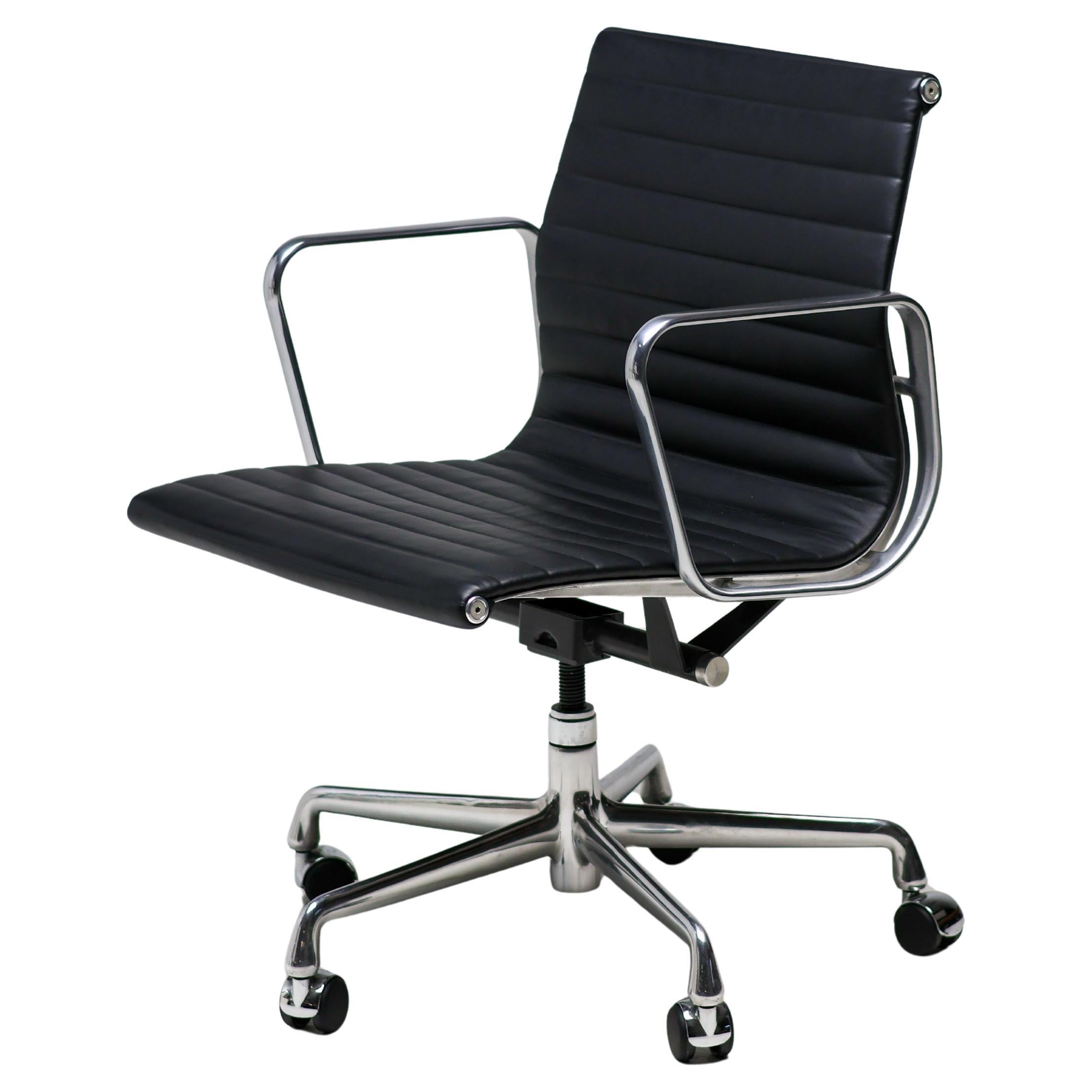 What are Charles and Ray Eames best known for?