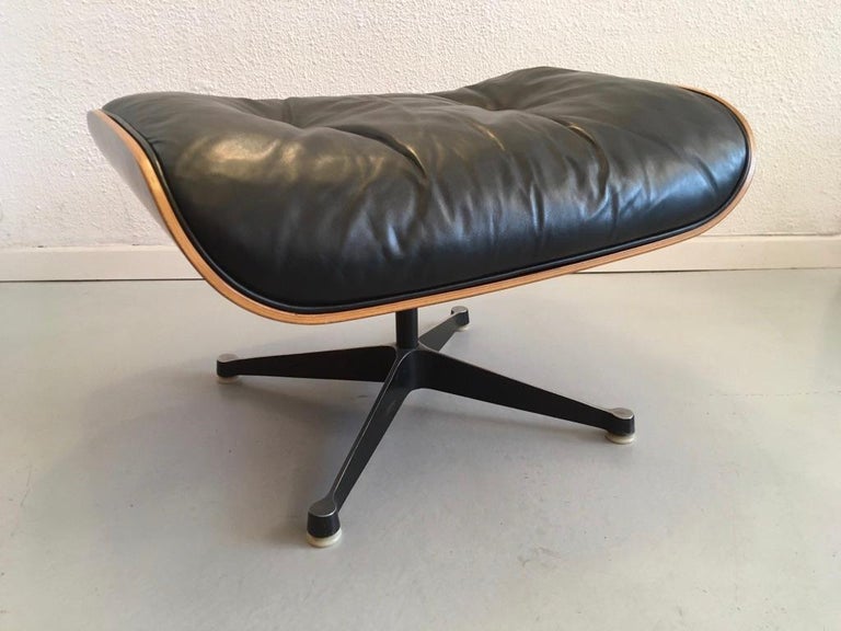 Charles & Ray Eames Black Leather and Rosewood Ottoman for Lounge Chair For Sale 1
