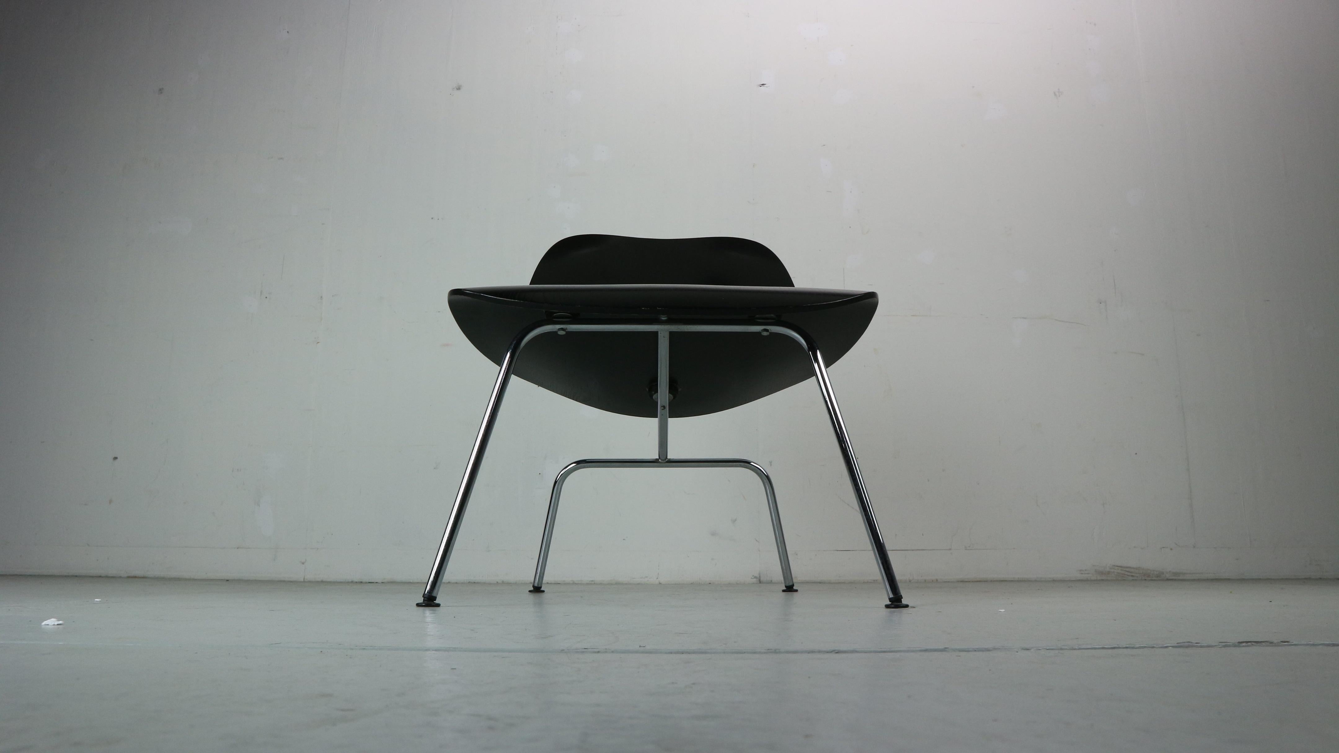 Charles & Ray Eames Black Original Plywood Group LCM Chair for Vitra, 1999 For Sale 8