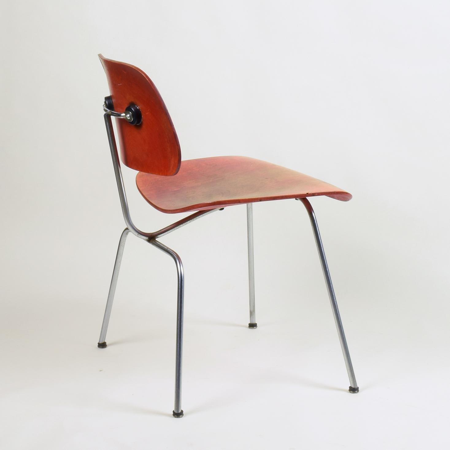 Plywood Charles & Ray Eames, 'DCM' Chair for Herman Miller, Stunning Early Version
