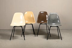 Charles & Ray Eames DSX Silla auxiliar multicolor para Herman Miller y Vitra