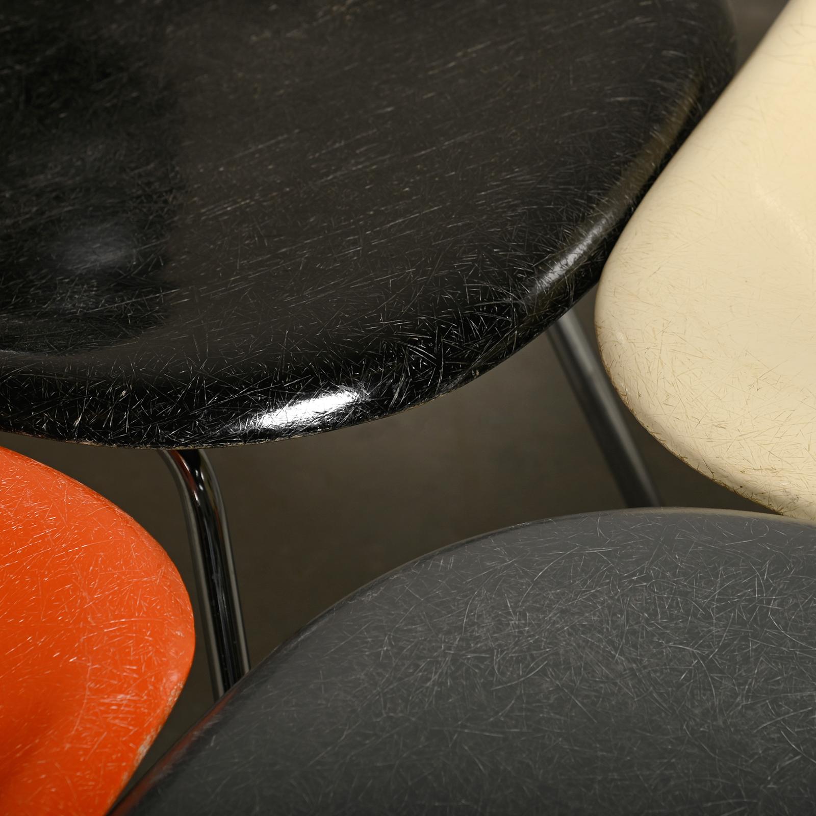 Charles & Ray Eames DSX Side Chair Multicolor Set for Herman Miller and Vitra In Good Condition In Amsterdam, NL