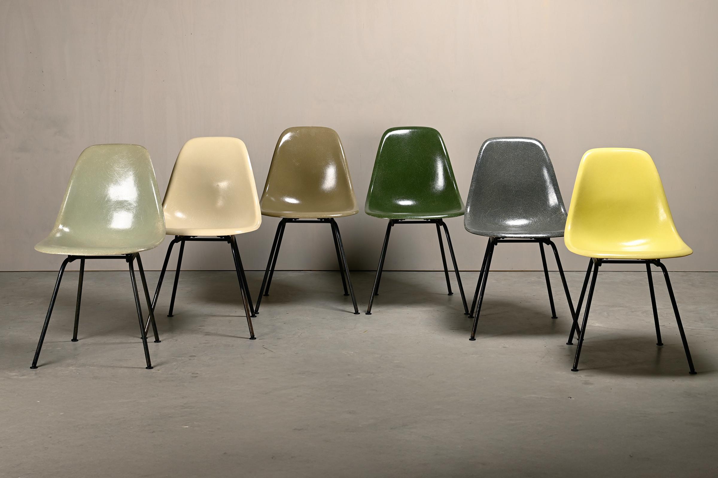 Charles & Ray Eames DSX Beistellstühle multicolor 6er Set, Herman Miller (Moderne der Mitte des Jahrhunderts) im Angebot