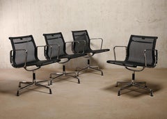 Charles & Ray Eames EA108 Conference and Dining Chair set Black Netweave, Vitra