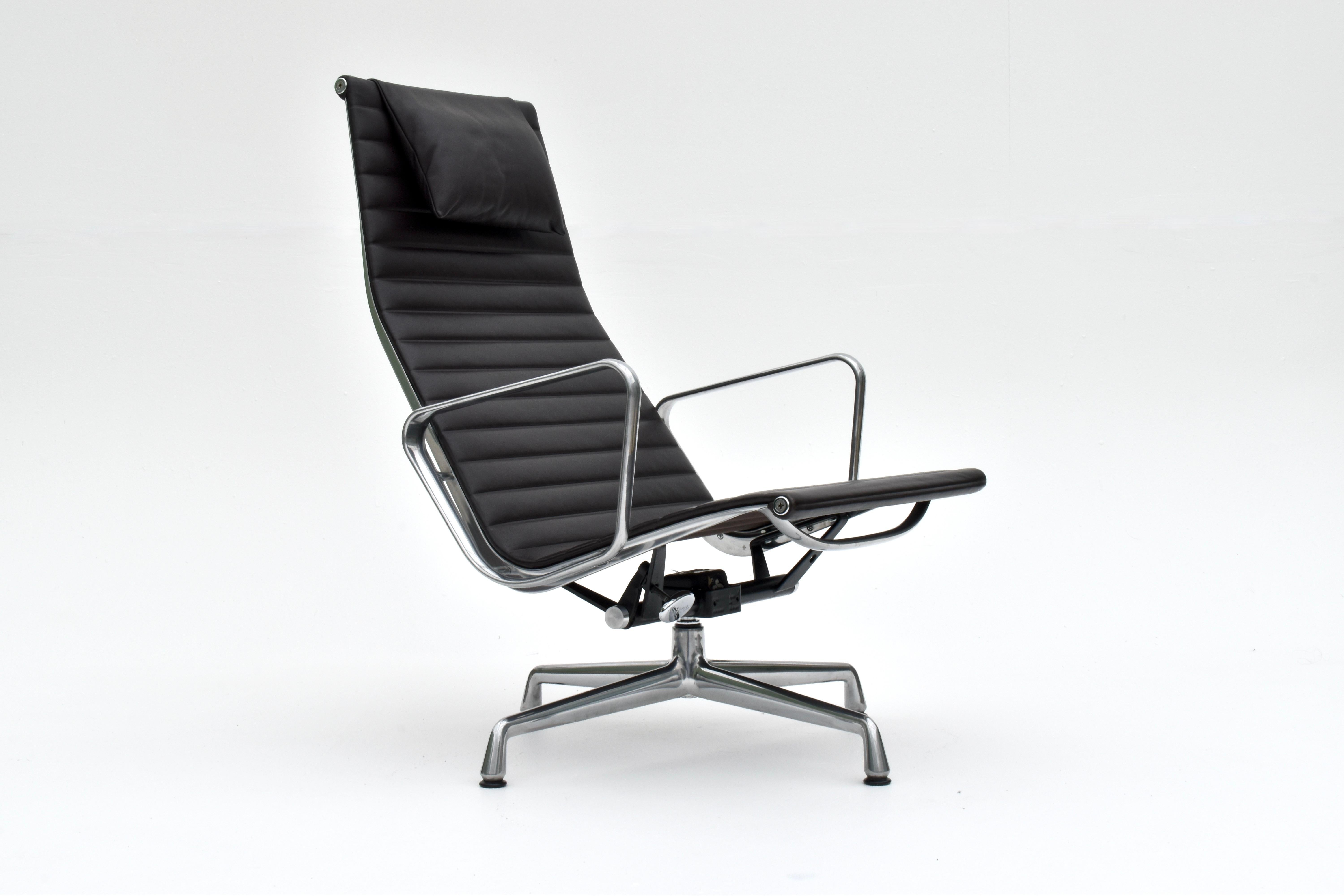 One of the most beautiful chair designs of all time. Hard to believe this was designed in 1958, it looks completely contemporary now. A timeless classic.

This example was produced by Vitra in 2008. It features the polished Aluminium frame with
