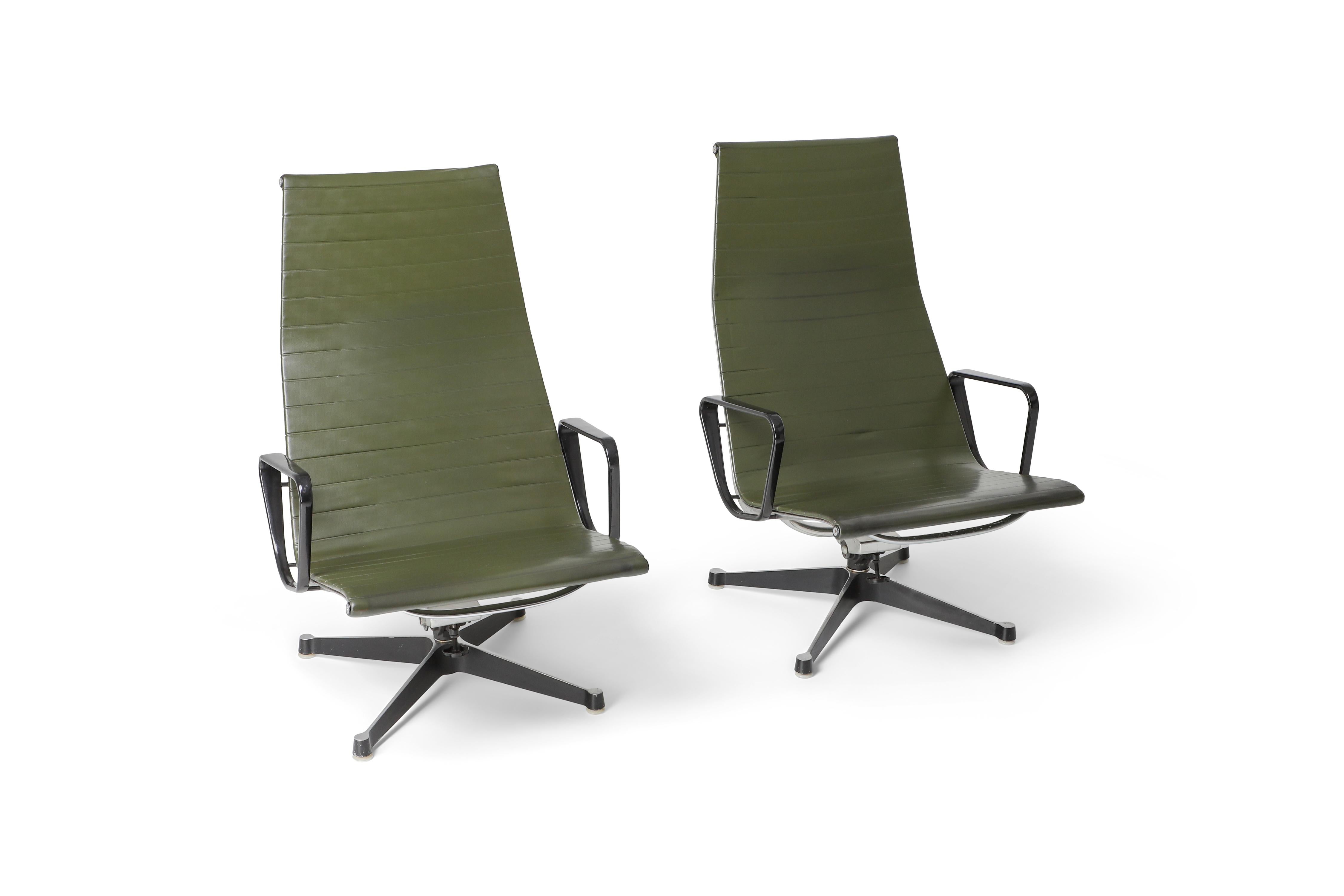 Mid-Century Modern Charles & Ray Eames EA124 Lounge Chairs in Green Leather by Herman Miller