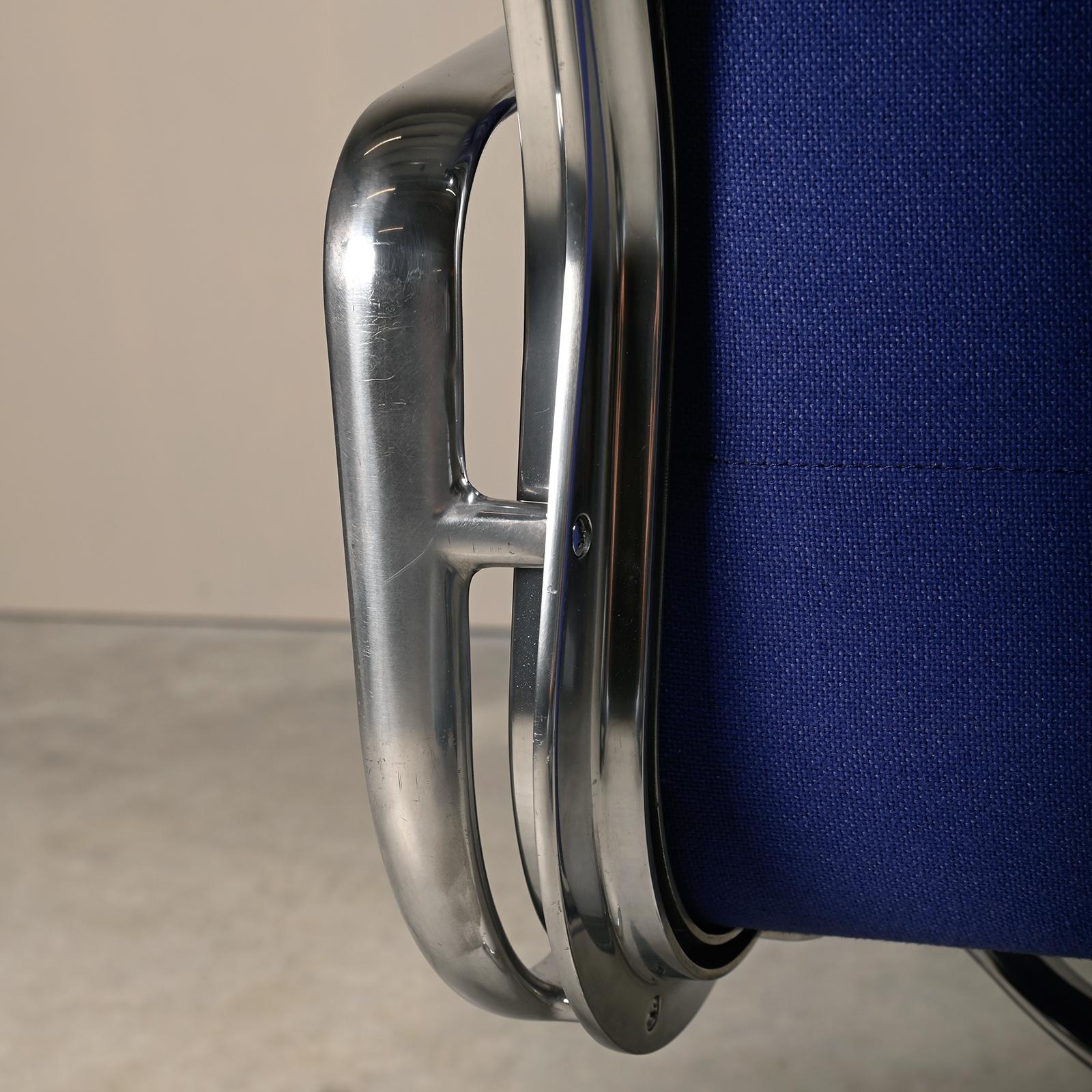 Charles & Ray Eames EA208 Chair in polished aluminum and Indigo blue leather 8