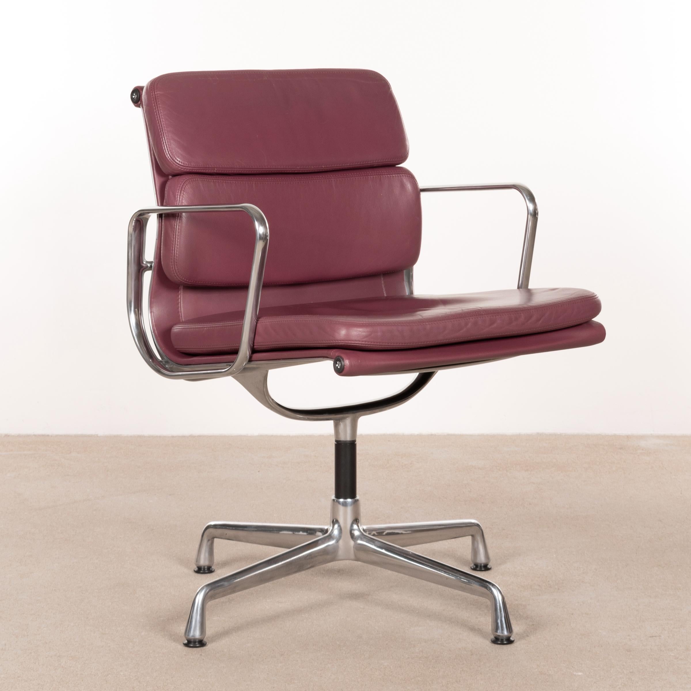 Polished Charles & Ray Eames EA208 Soft Pad Chair in Aubergine / Purple leather by Vitra