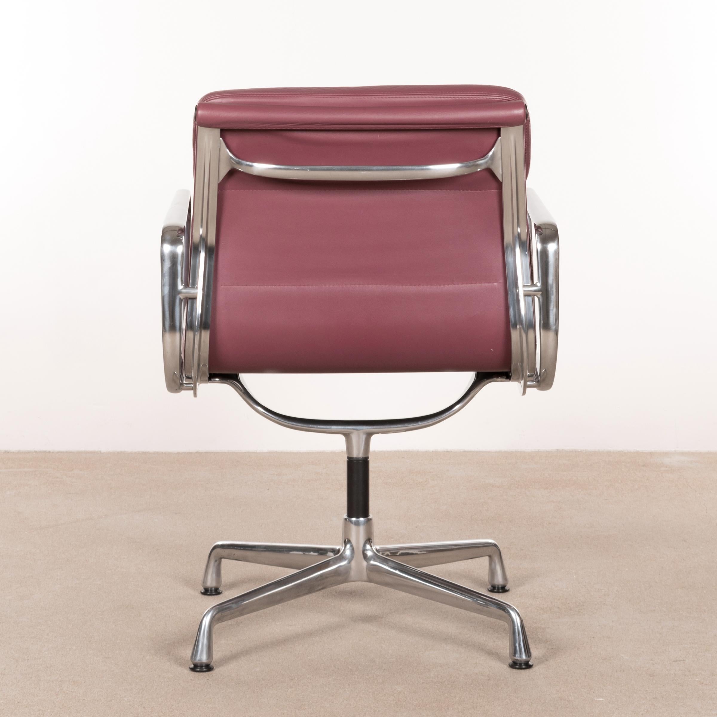 German Charles & Ray Eames EA208 Soft Pad Chairs in Aubergine / Purple Leather by Vitra