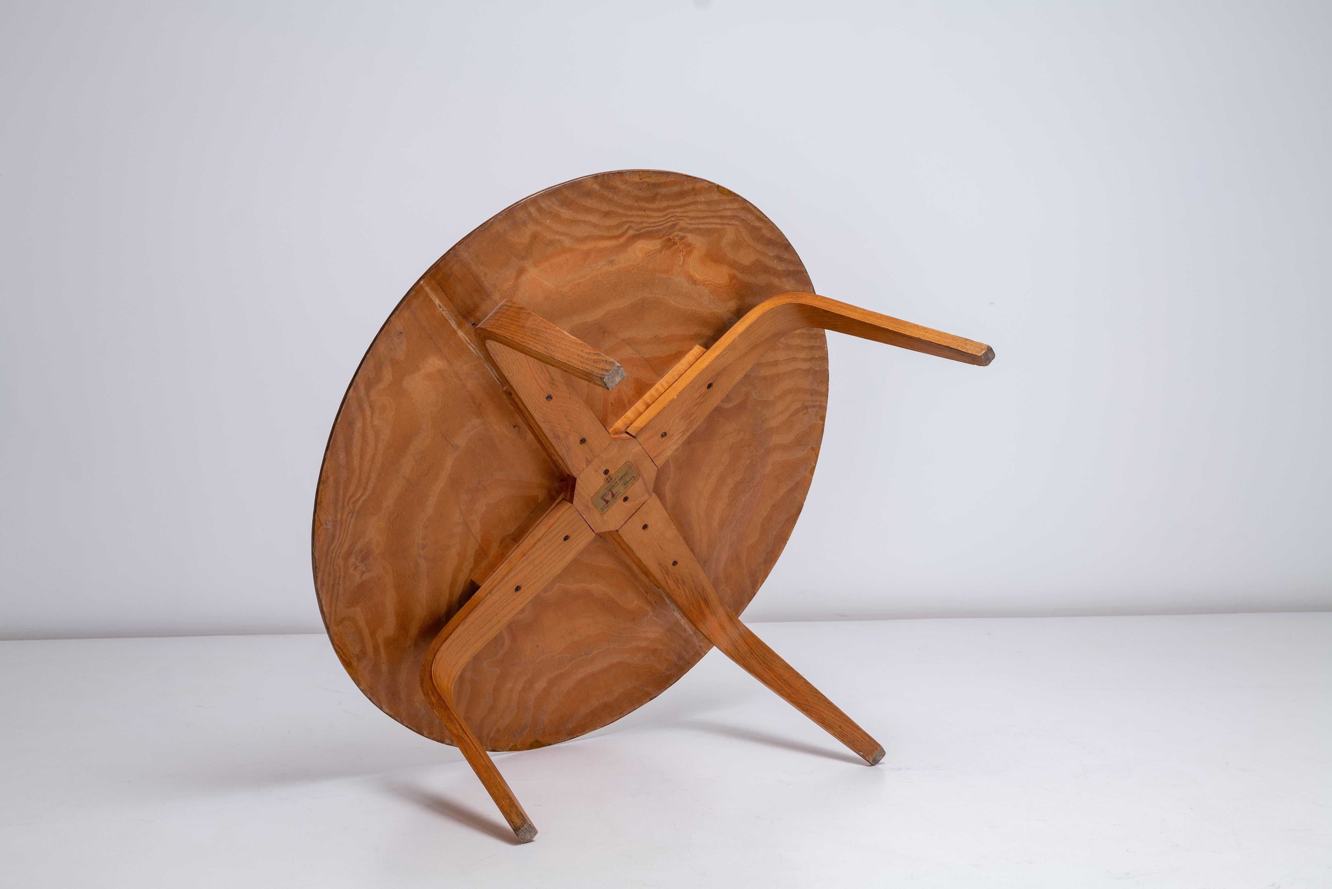 Charles & Ray Eames Early Coffee Table Wood CTW by Evans for Herman Miller 1946 In Good Condition In Uxbridge, GB