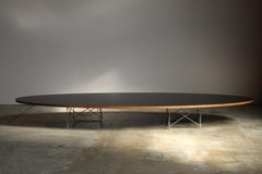 Mesa baja "Tabla de surf" Early ETR de Charles and Ray Eames, Años 50