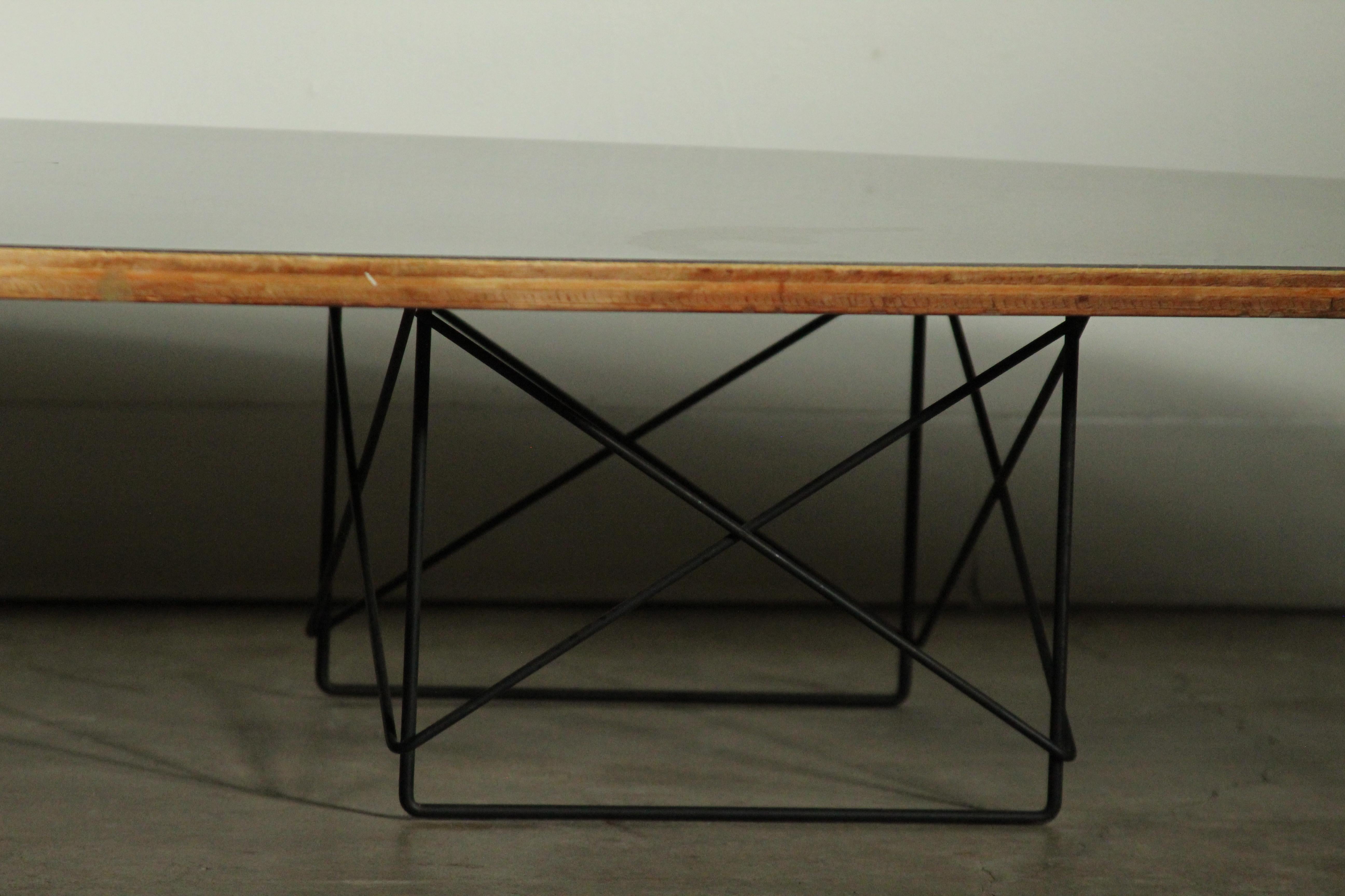 Mid-Century Modern Charles & Ray Eames Early ETR 