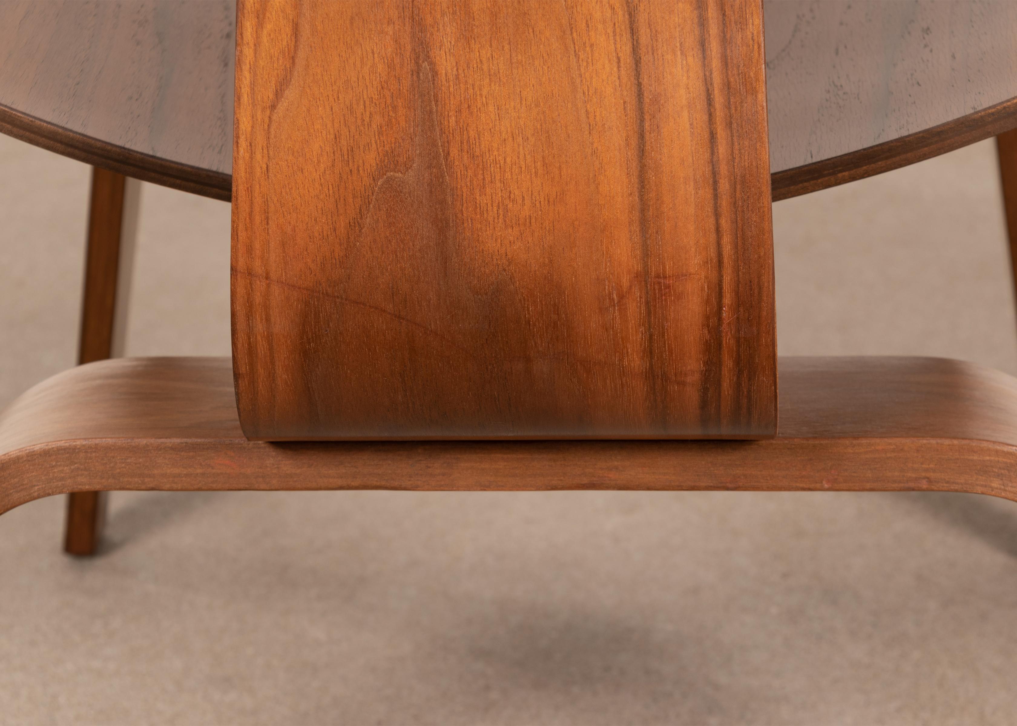Charles and Ray Eames Early LCW Walnut Lounge Chair for Herman Miller ...