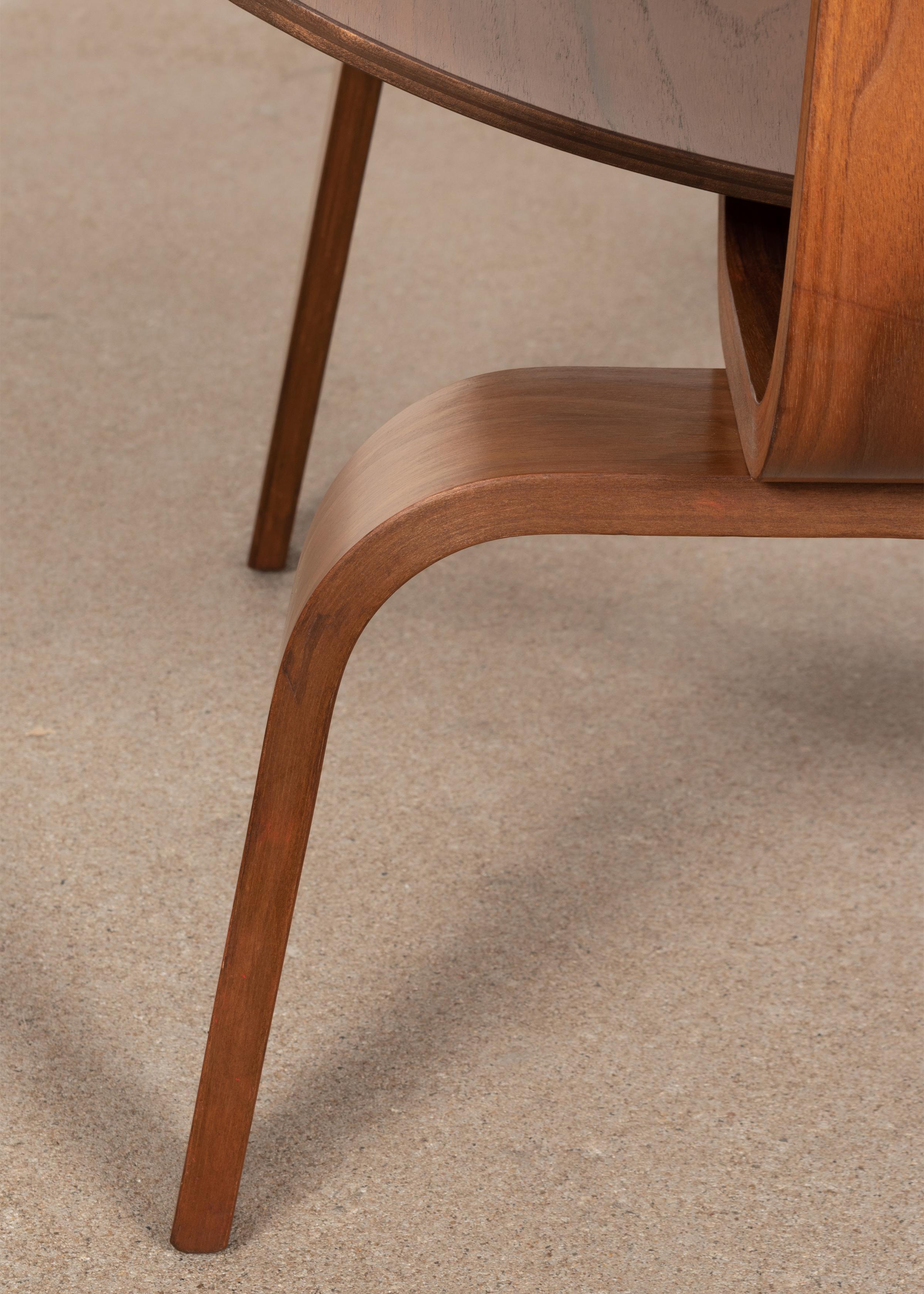 Charles and Ray Eames Early LCW Walnut Lounge Chair for Herman Miller ...