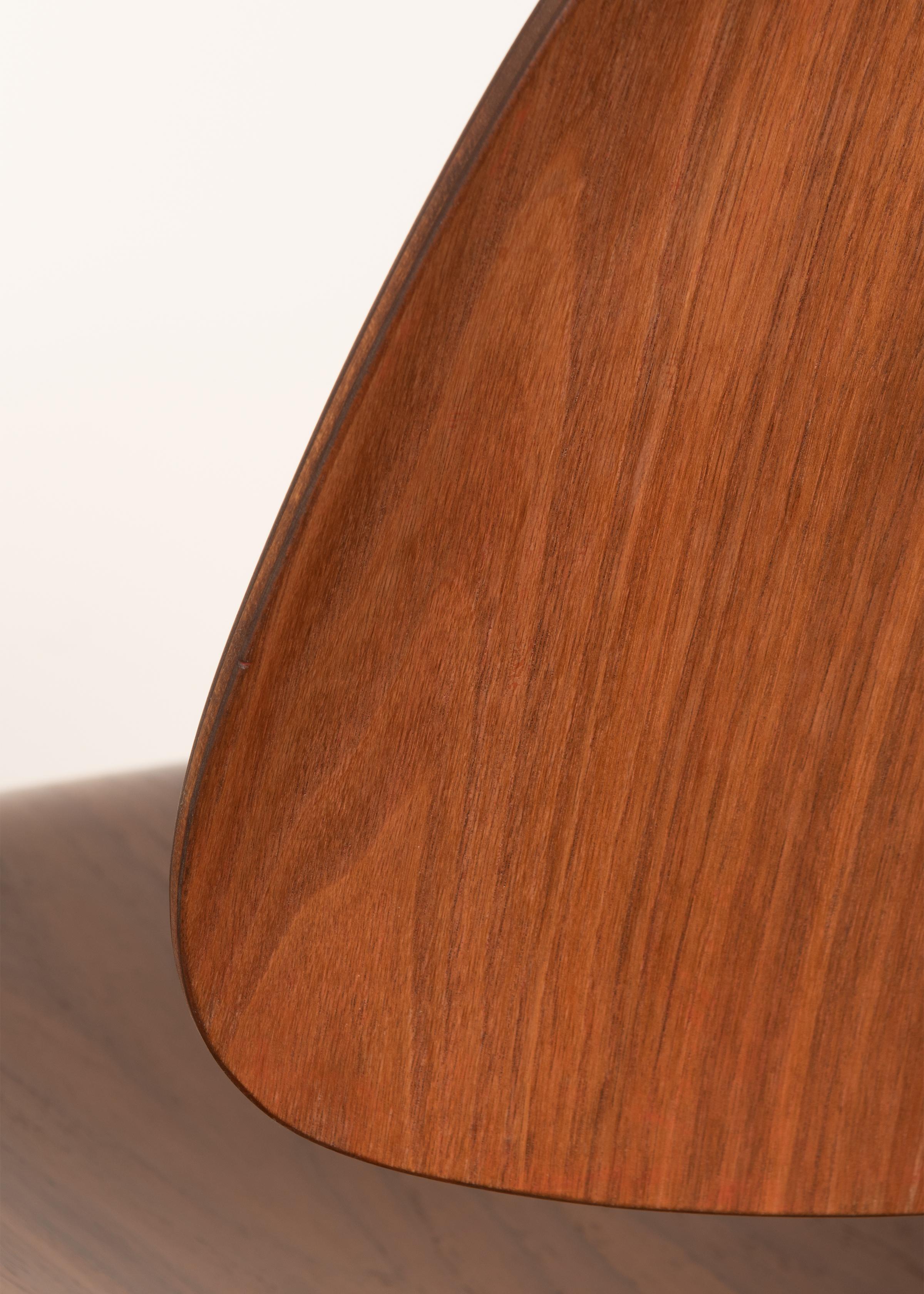 Charles and Ray Eames Early LCW Walnut Lounge Chair for Herman Miller ...