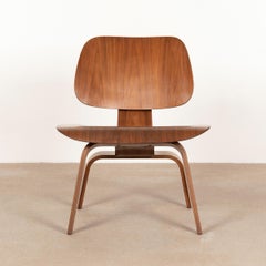 Charles & Ray Eames Early LCW Walnut Lounge Chair for Herman Miller, 1953