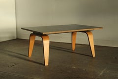 Charles & Ray Eames Early "OTW" Coffee Table for Evans Products, 1946