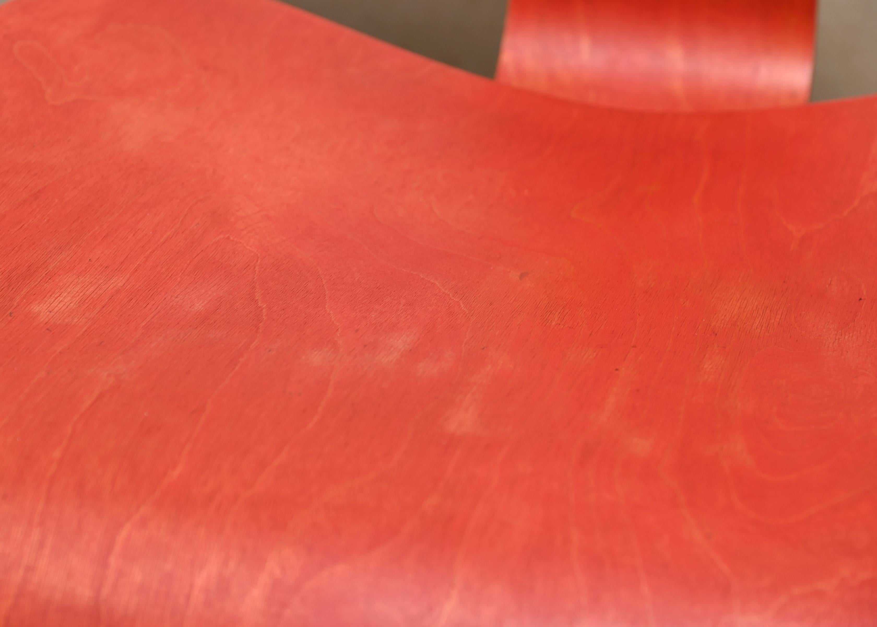 Charles & Ray Eames fauteuil de salon vintage LCW rouge en aniline pour Herman Miller 2