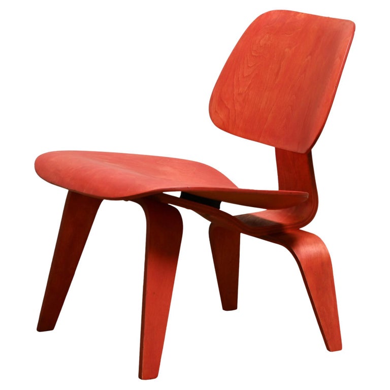 pave Shipley dok Charles and Ray Eames early vintage LCW Aniline Red Lounge Chair for Herman  Miller at 1stDibs