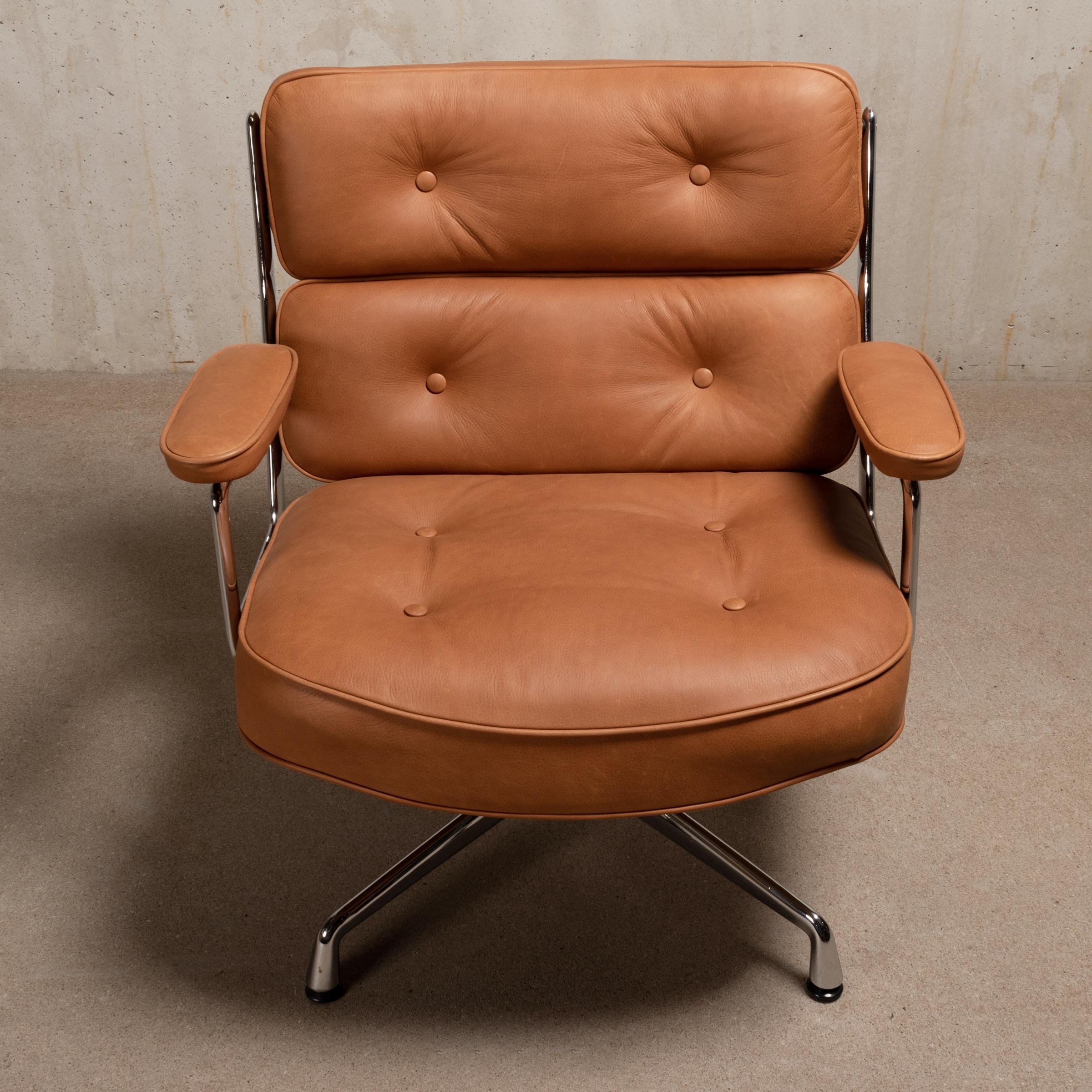 Charles & Ray Eames ES105 Lobby Chairs in Cognac Leather by Vitra 4