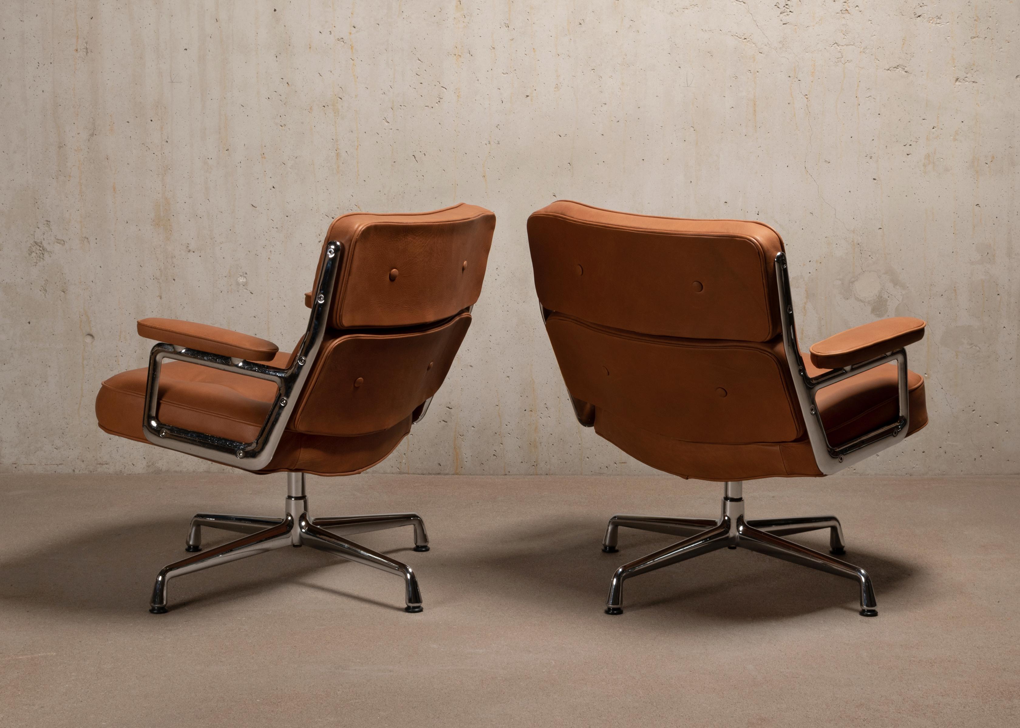 Charles & Ray Eames ES105 Lobby Chairs in Cognac Leather by Vitra In Good Condition In Amsterdam, NL