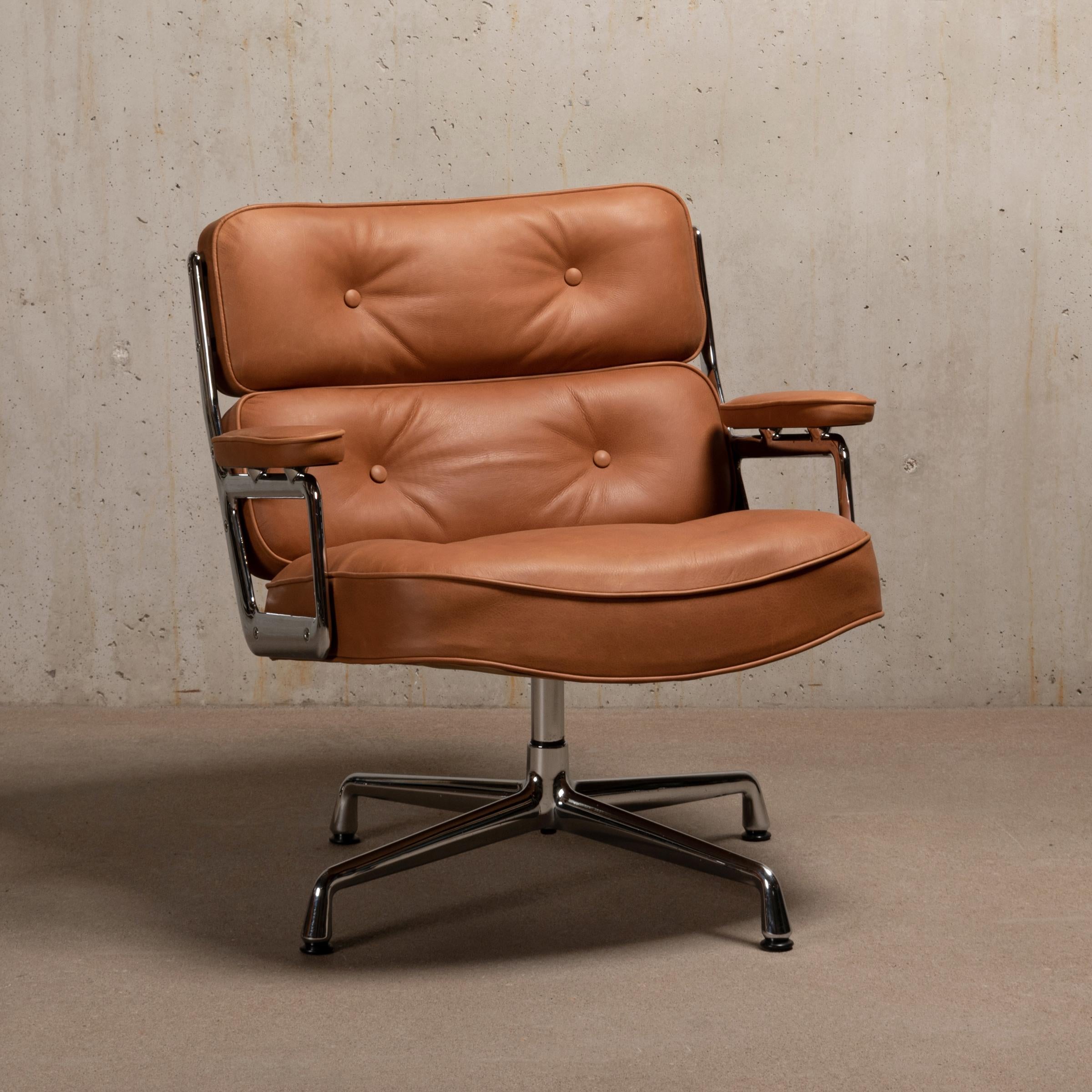 Mid-20th Century Charles & Ray Eames ES105 Lobby Chairs in Cognac Leather by Vitra