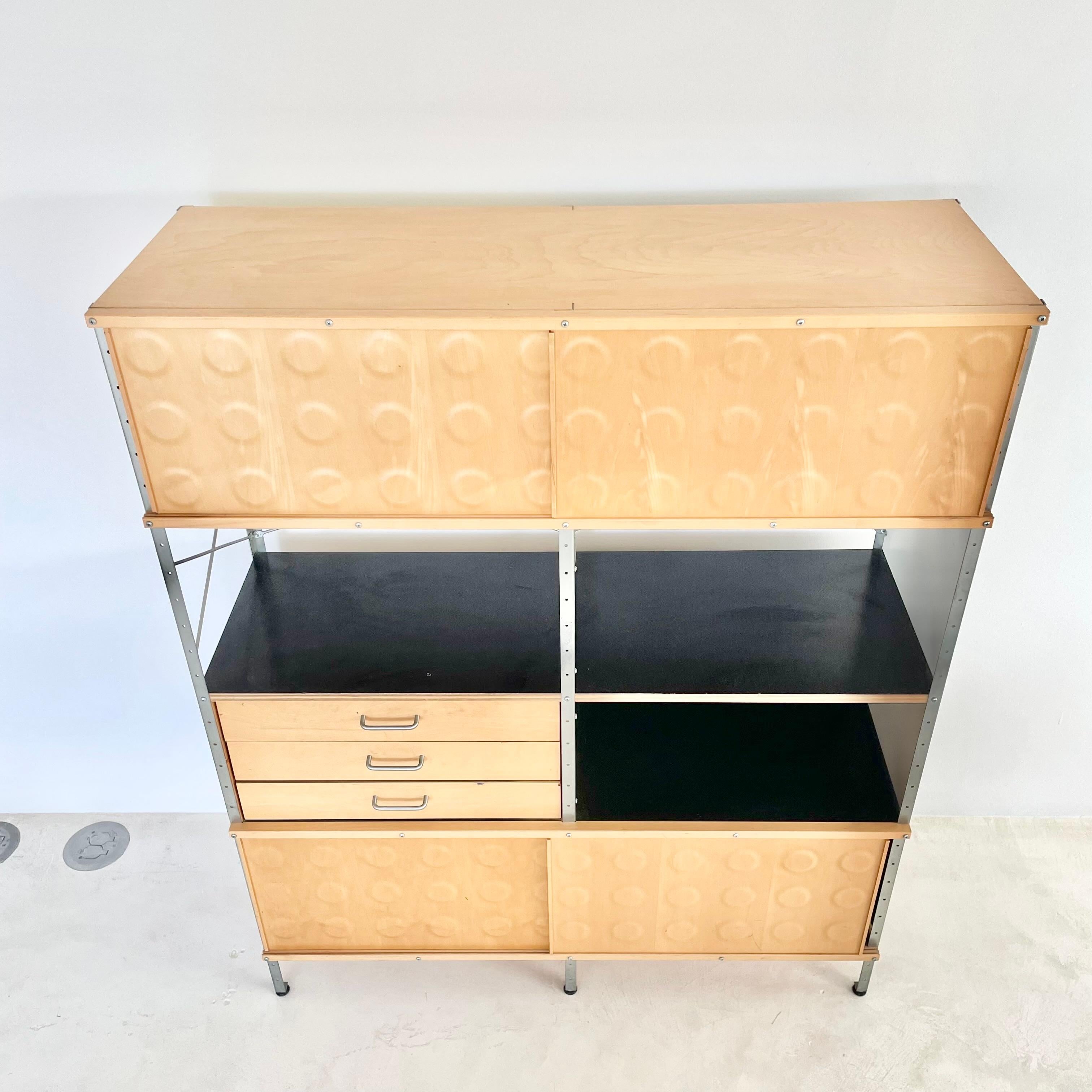 Charles & Ray Eames ESU 400 Storage Unit, 1994 USA In Good Condition For Sale In Los Angeles, CA
